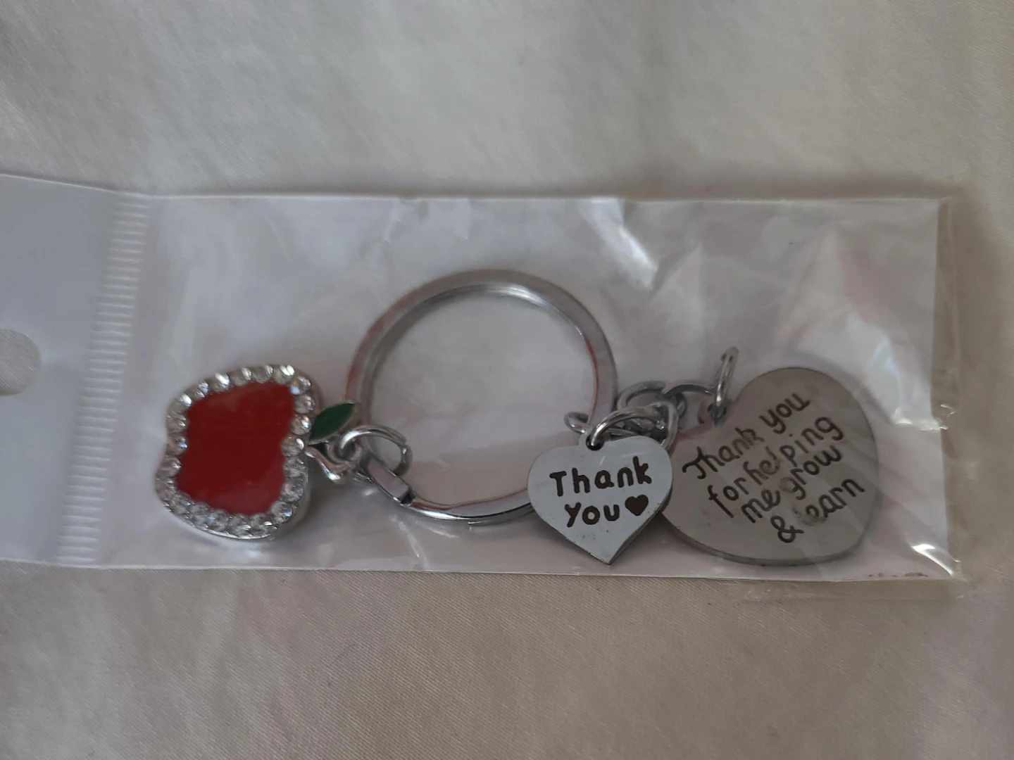 🥕FREE Teacher Appreciation Keychain - photo 2