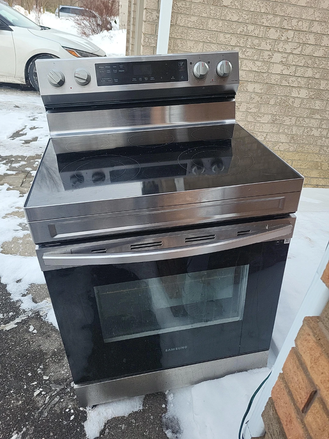 Samsung Electric Range with Smooth Cooktop - photo 4