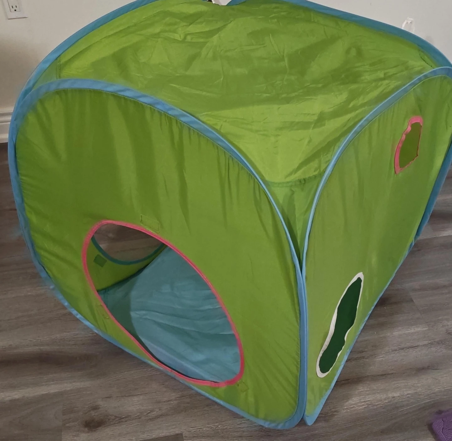 Green Play Tent with Blue Trim