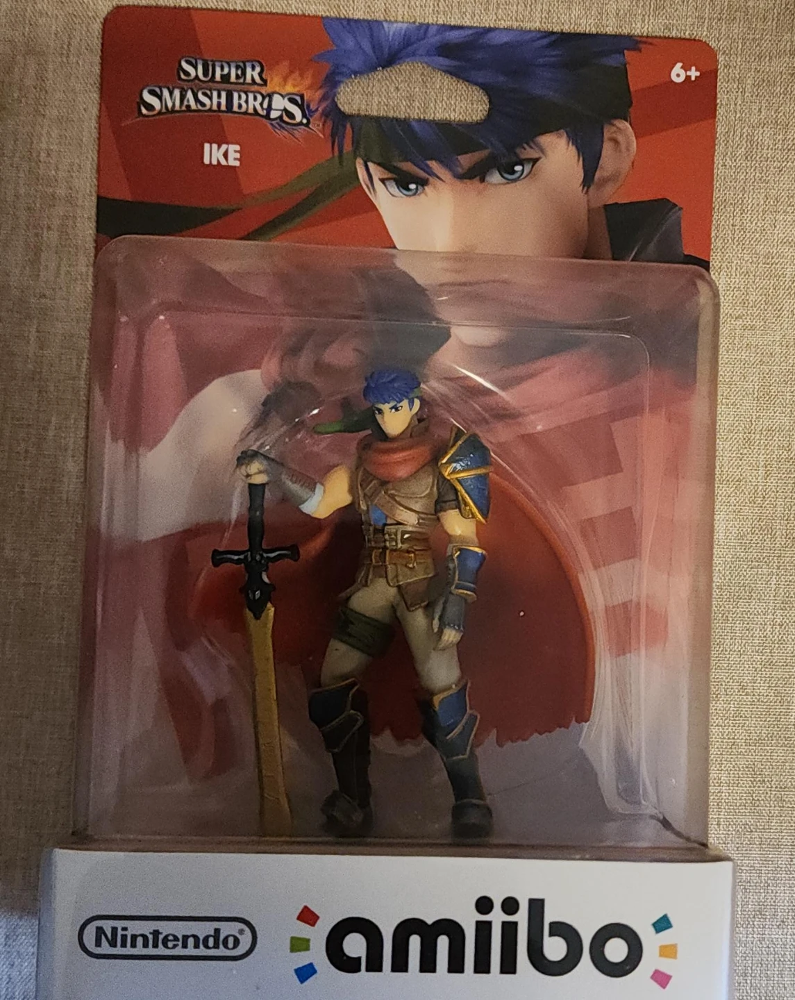 Nintendo Super Smash Bros. Ike Amiibo Figure