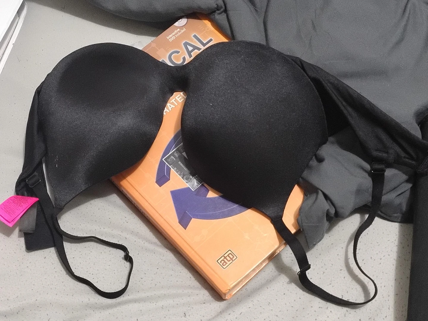 Black Strapless Bra