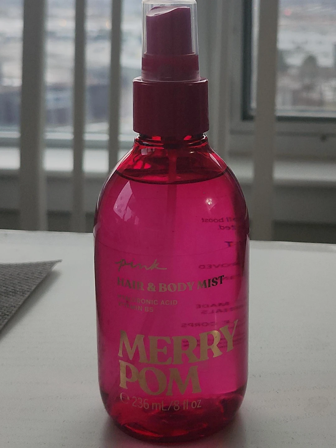 Victoria's Secret PINK Merry Pom Hair & Body Mist 236 mL