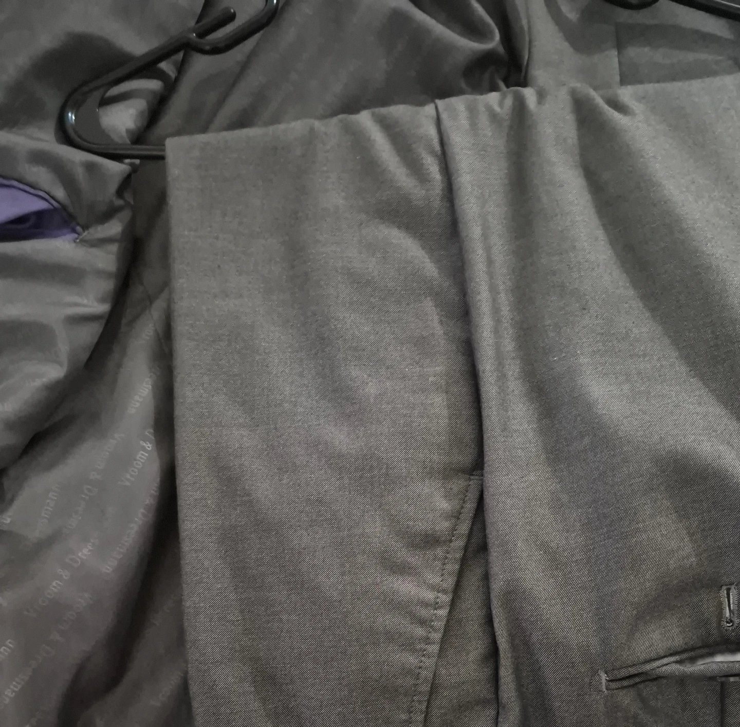 Vroom & Dreesmann Suit - Grey
