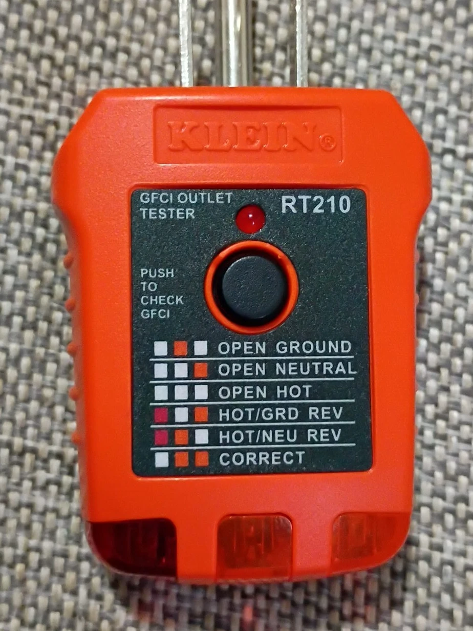 Klein RT210 GFCI Outlet Tester