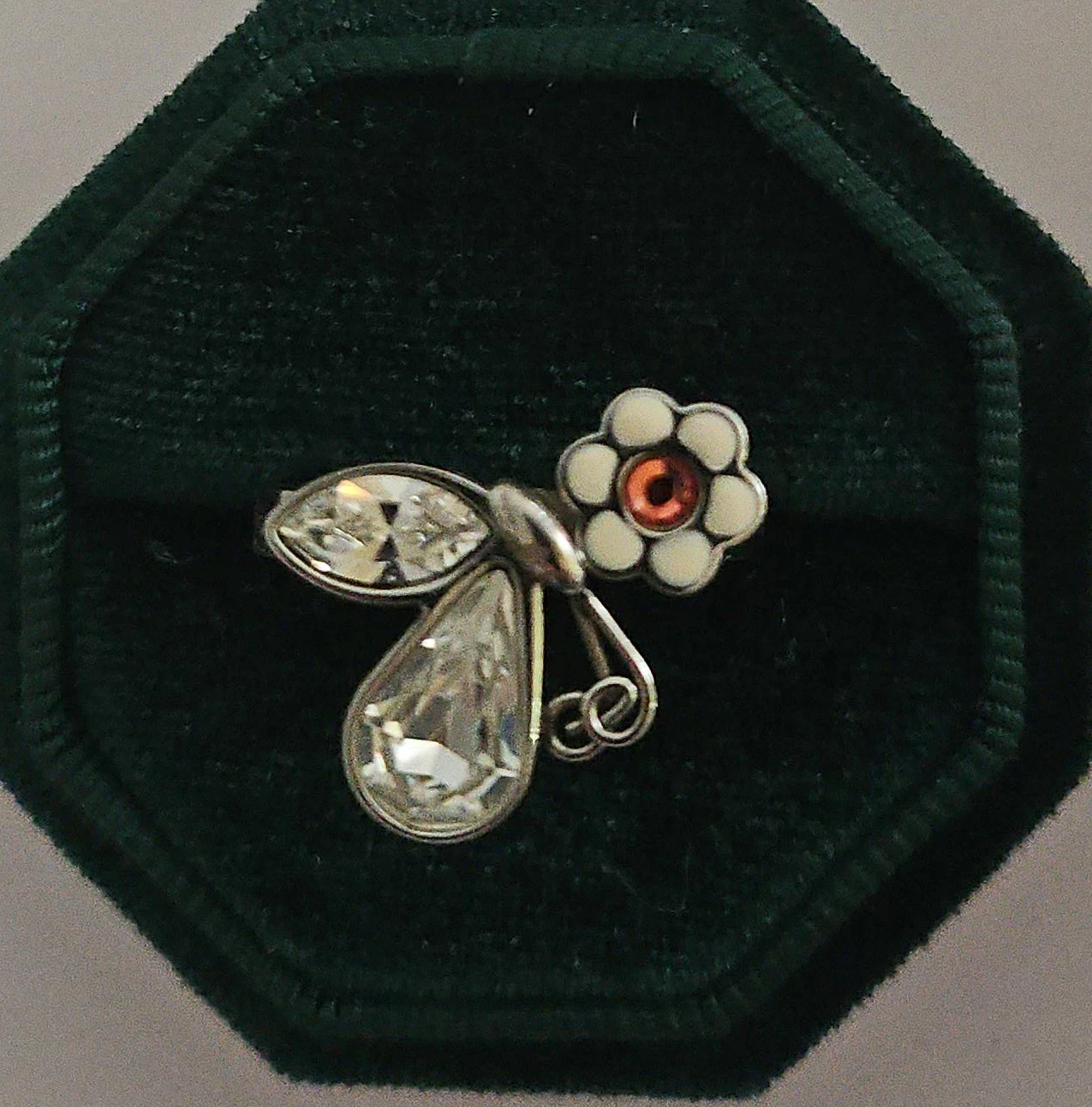 Bee and Flower Ring with Crystals