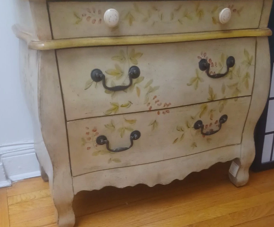 Vintage Style Painted Chest of Drawers