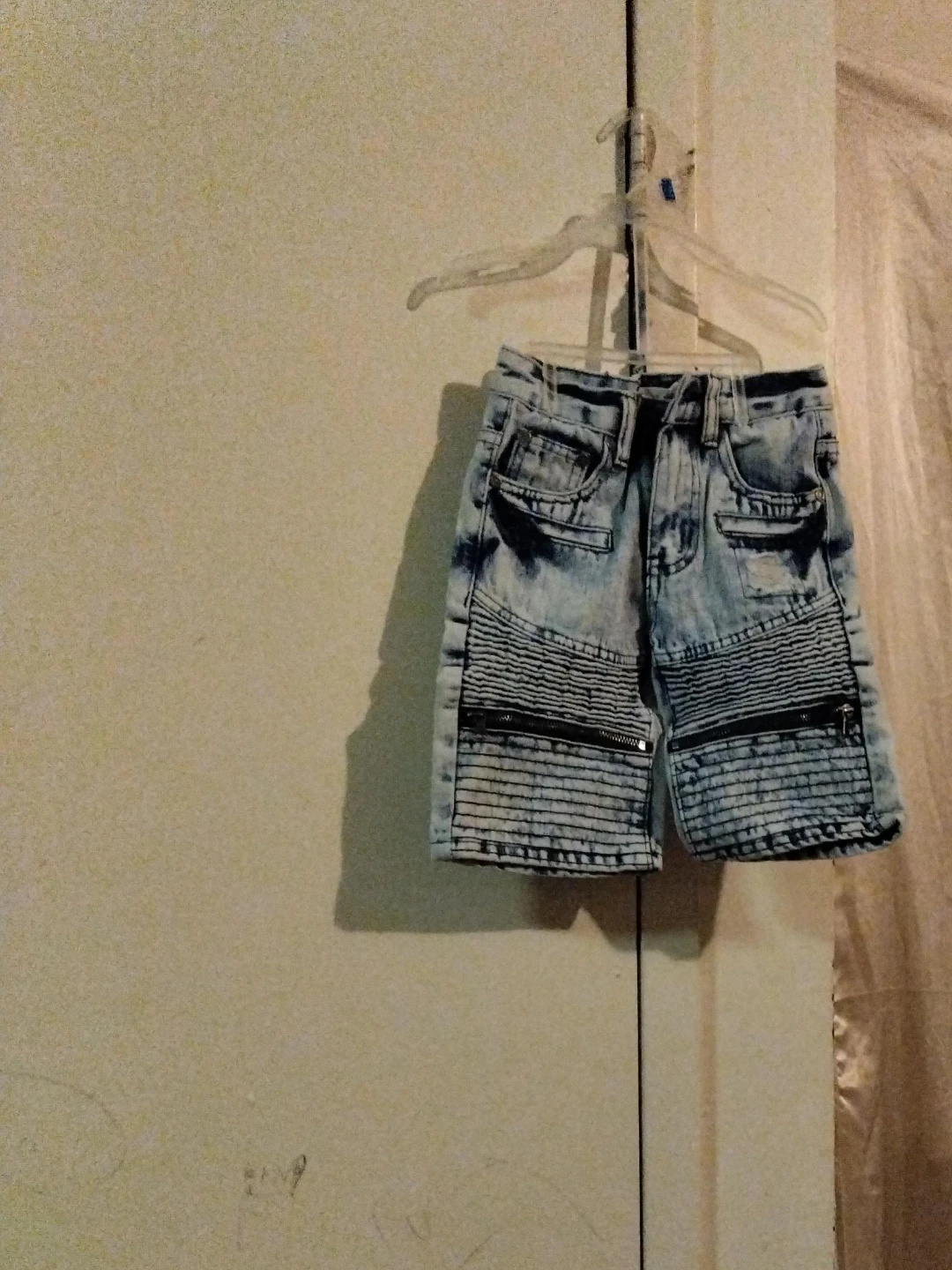 Men's Acid Wash Moto Denim Shorts