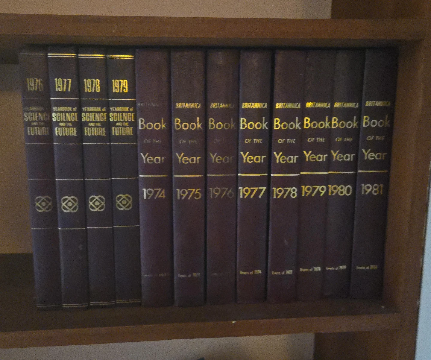 Britannica Yearbook of Science and the Future Books