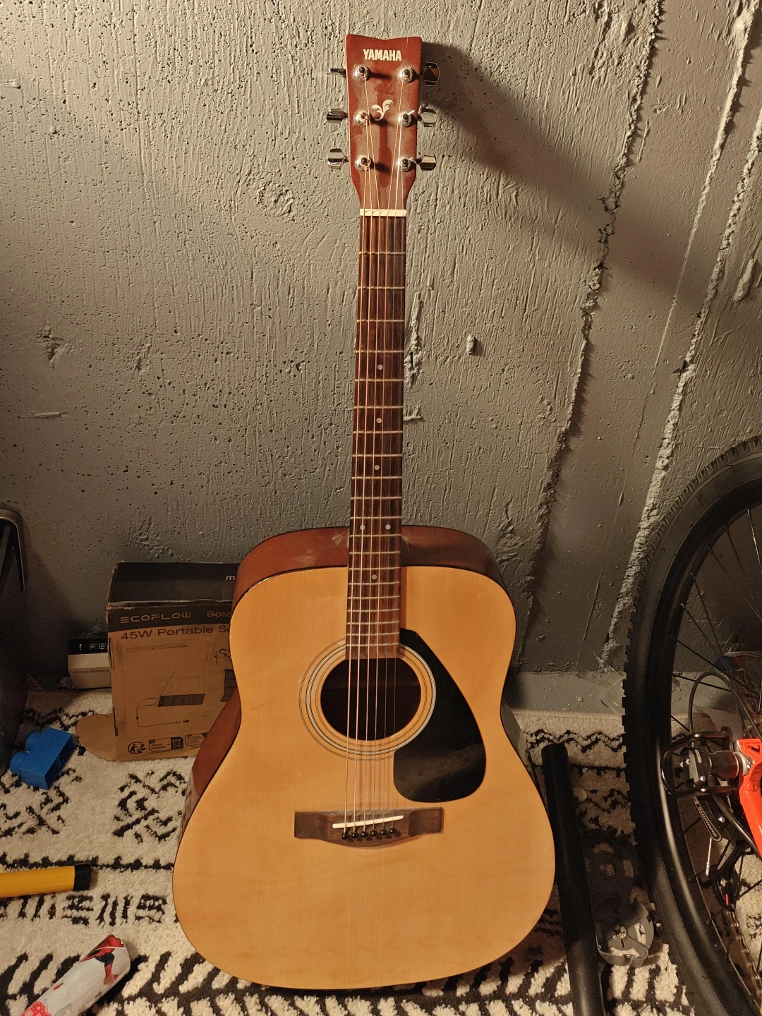 Yamaha Acoustic Guitar