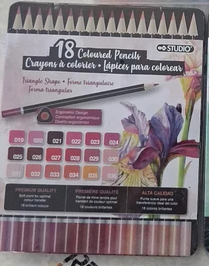 STUDIO 18 Coloured Pencils