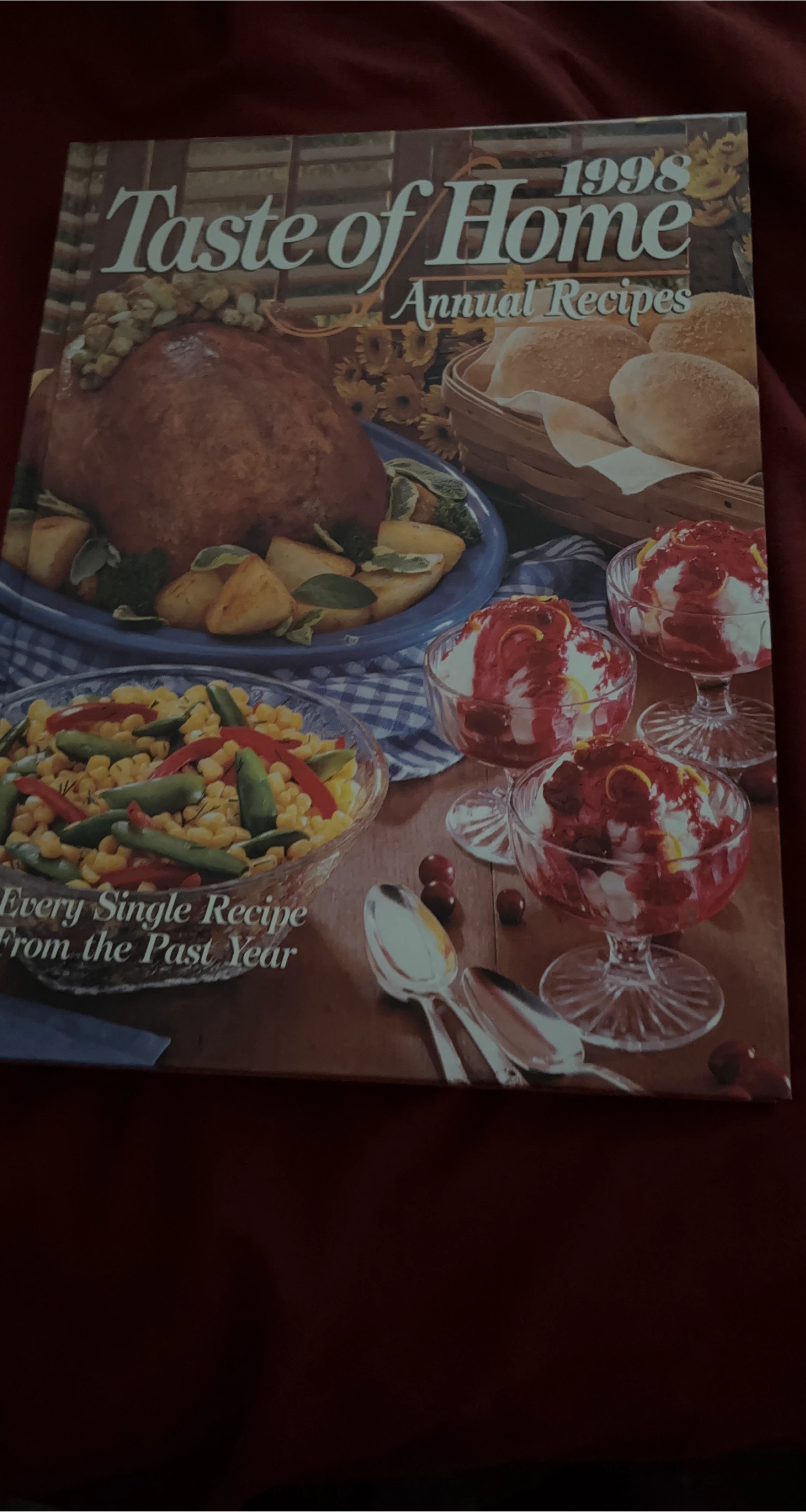 1998 Taste of Home Annual Recipes Cookbook