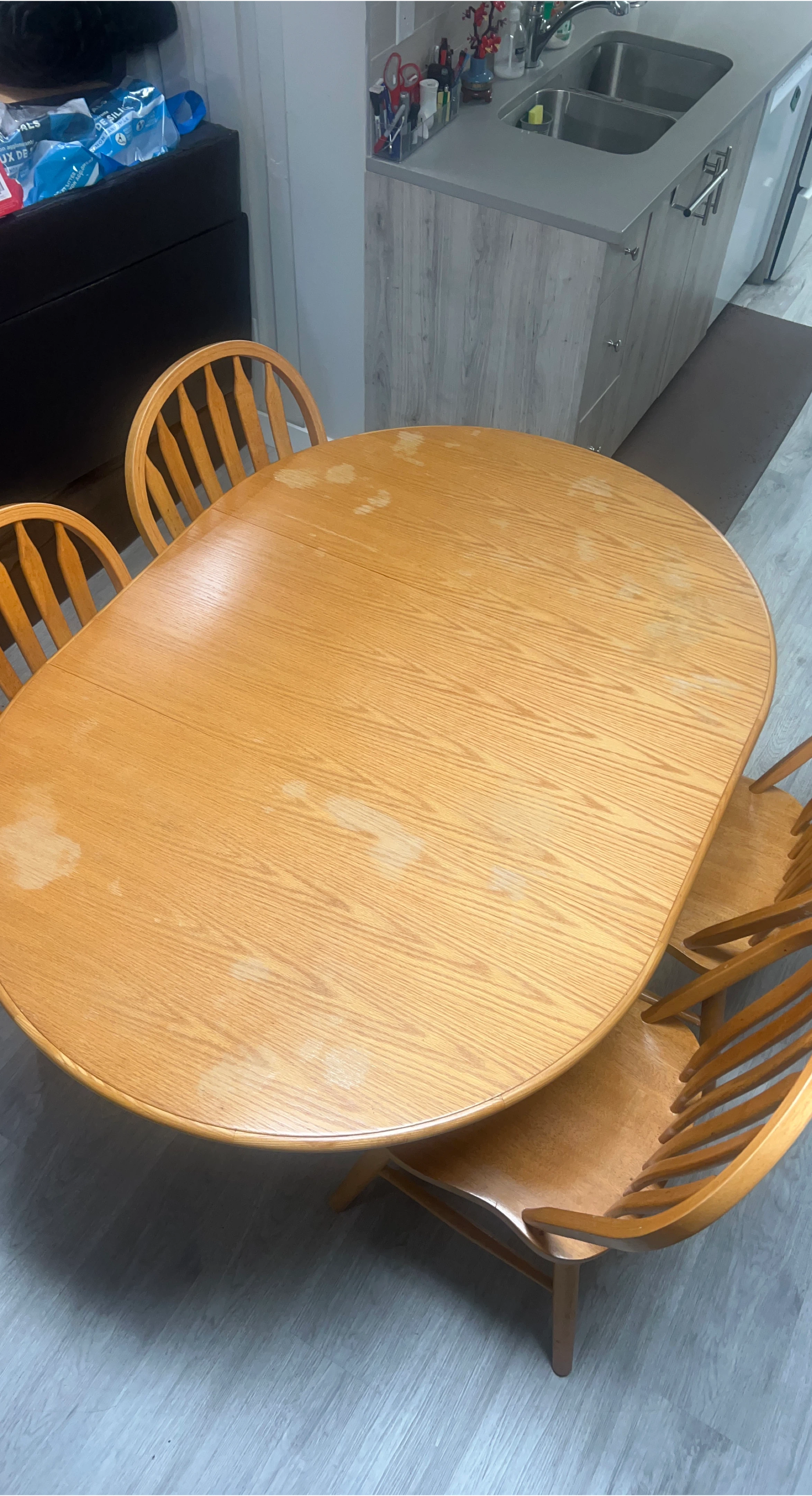 Oak Extendable Dining Table with 4 Chairs and Cushions