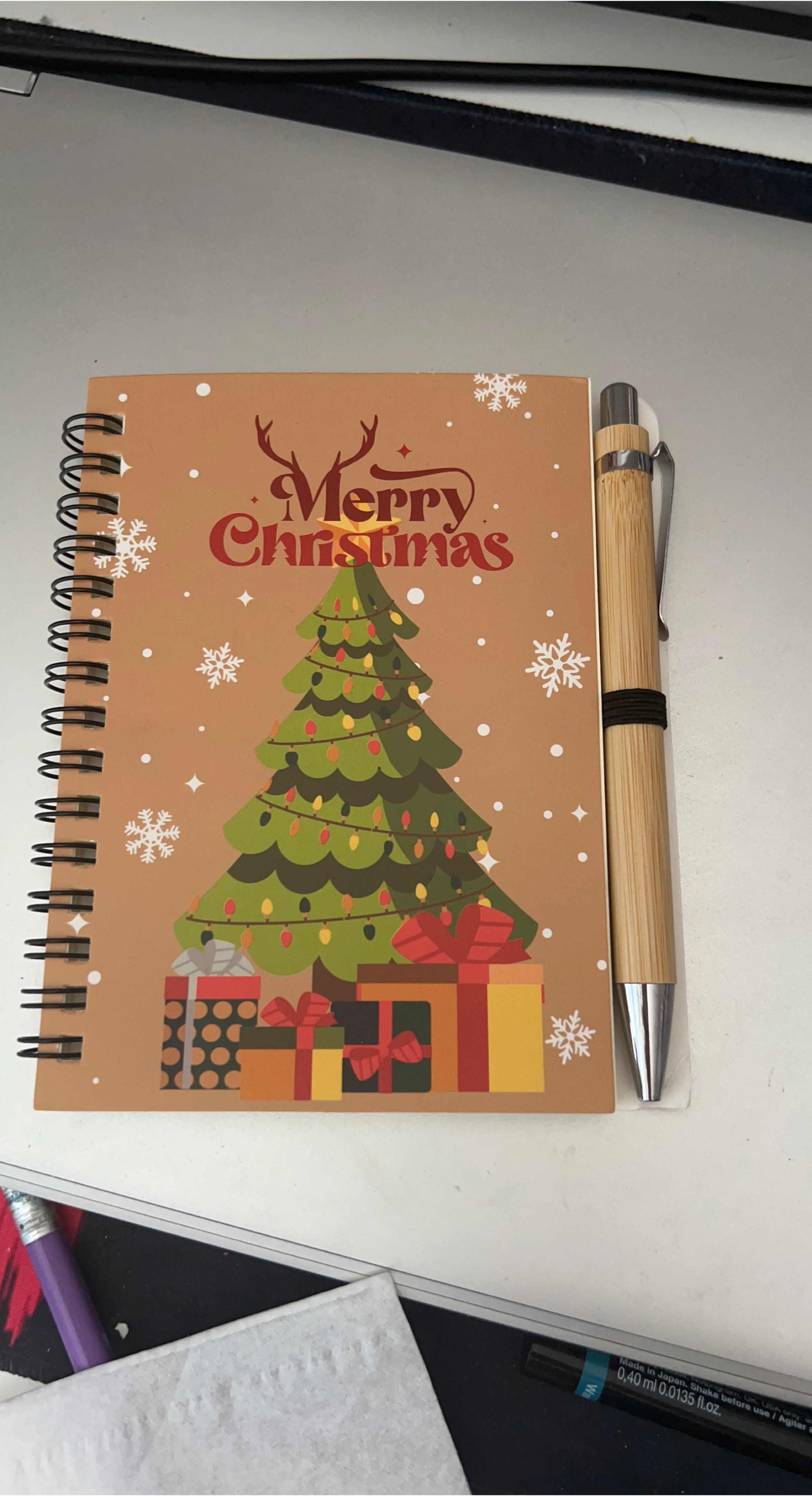 Merry Christmas Notebook and Pen Set 🧡