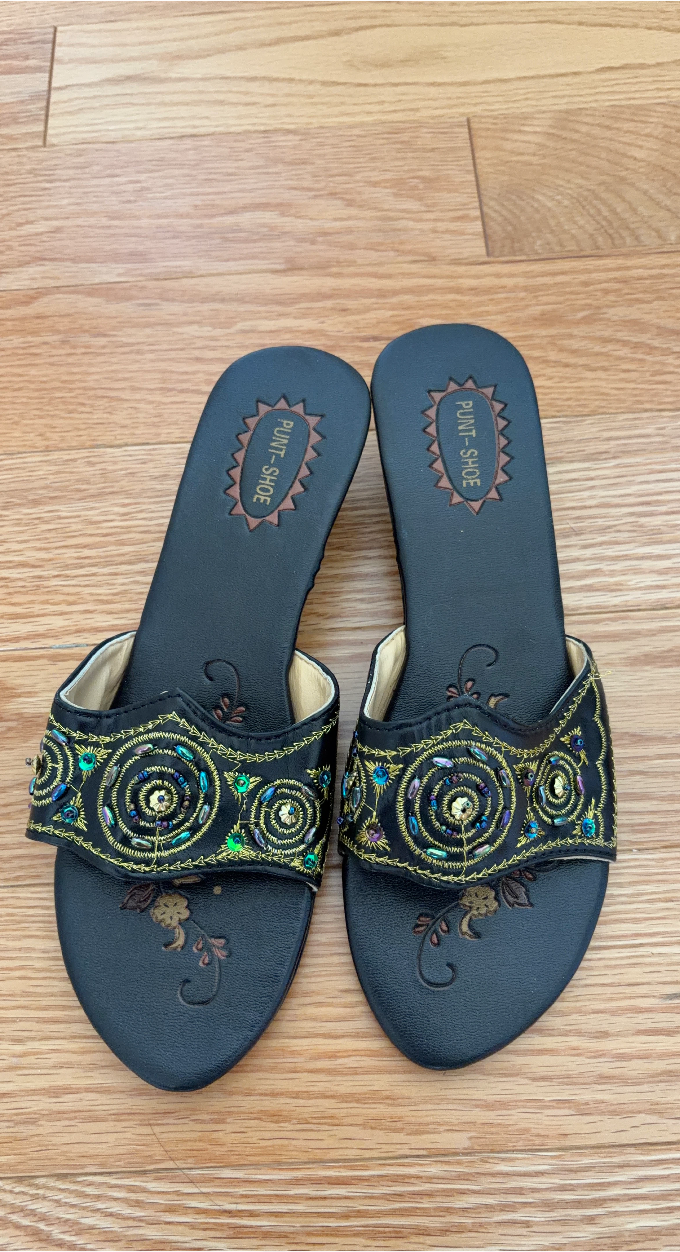 Brand new  Punt-Shoe