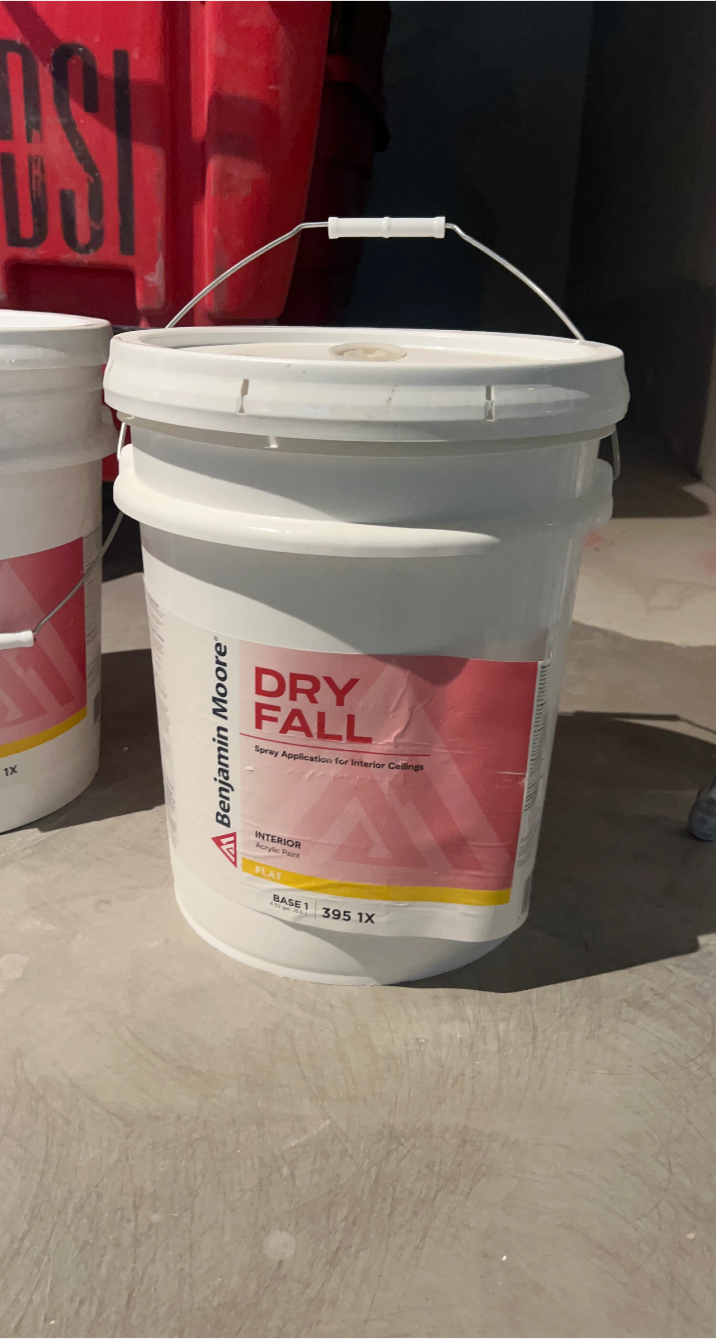 Benjamin Moore Dry Fall Flat Interior Acrylic Paint