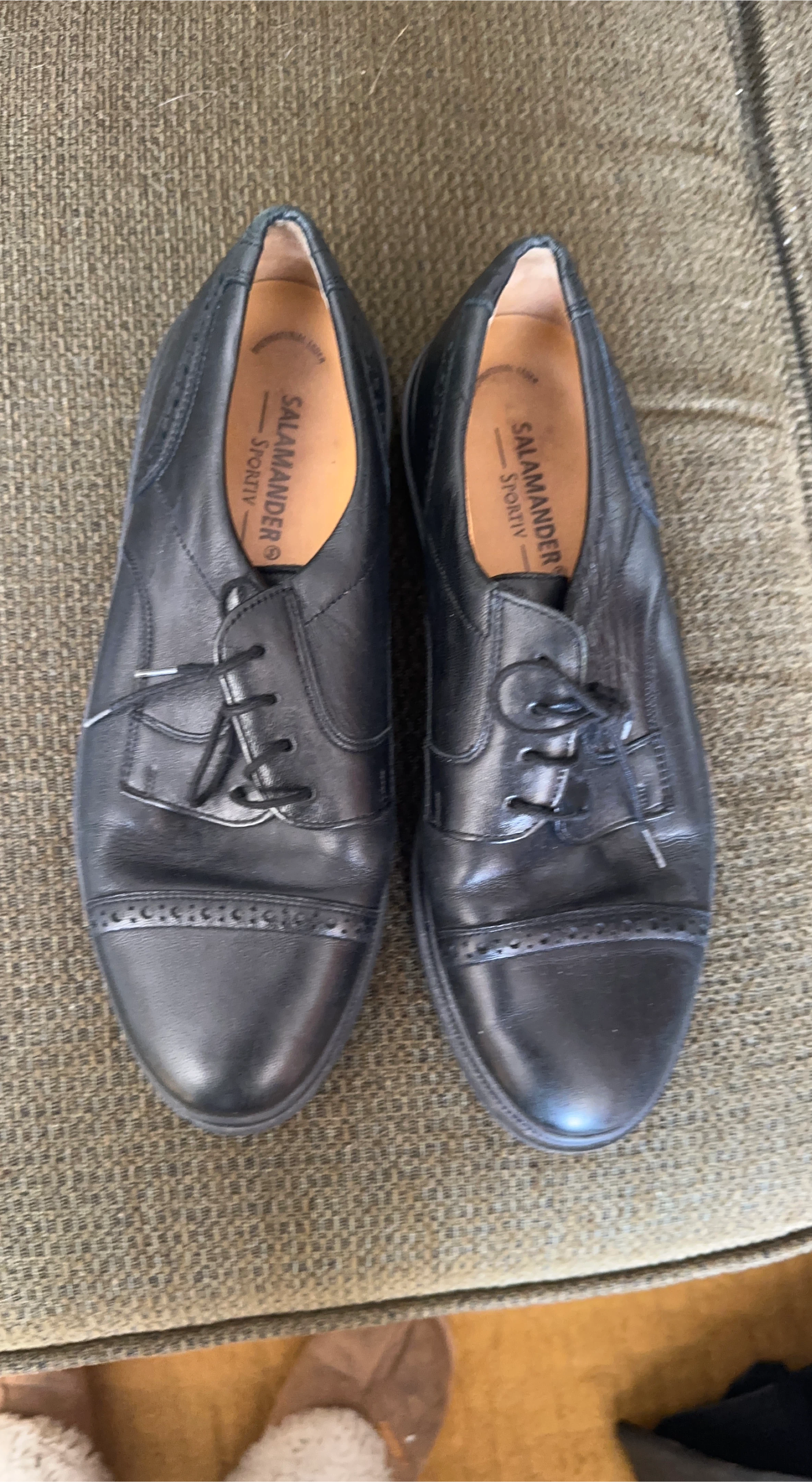 Black Leather Oxford Shoes - Size 8