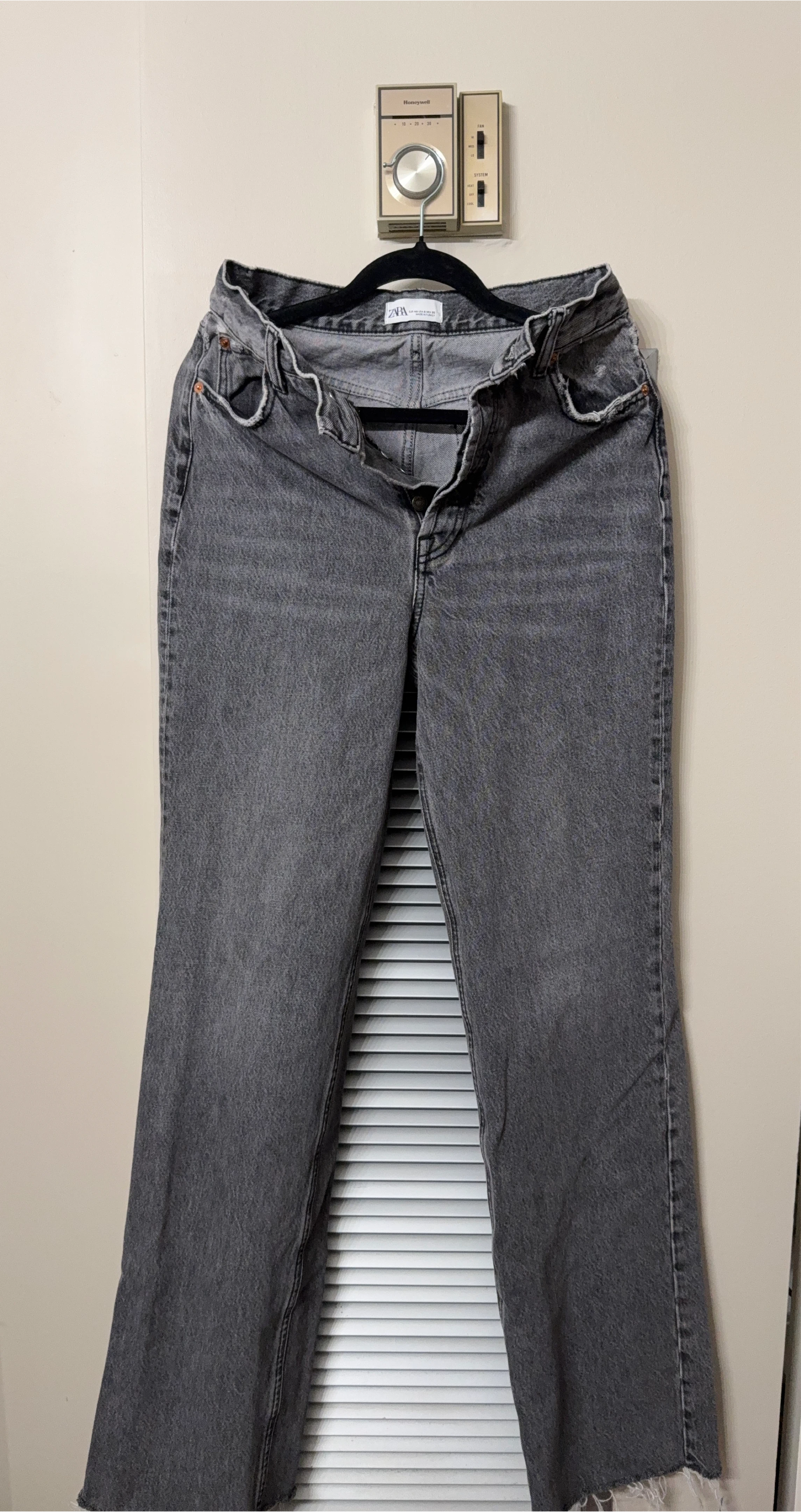 ZARA Women's Grey Denim Jeans