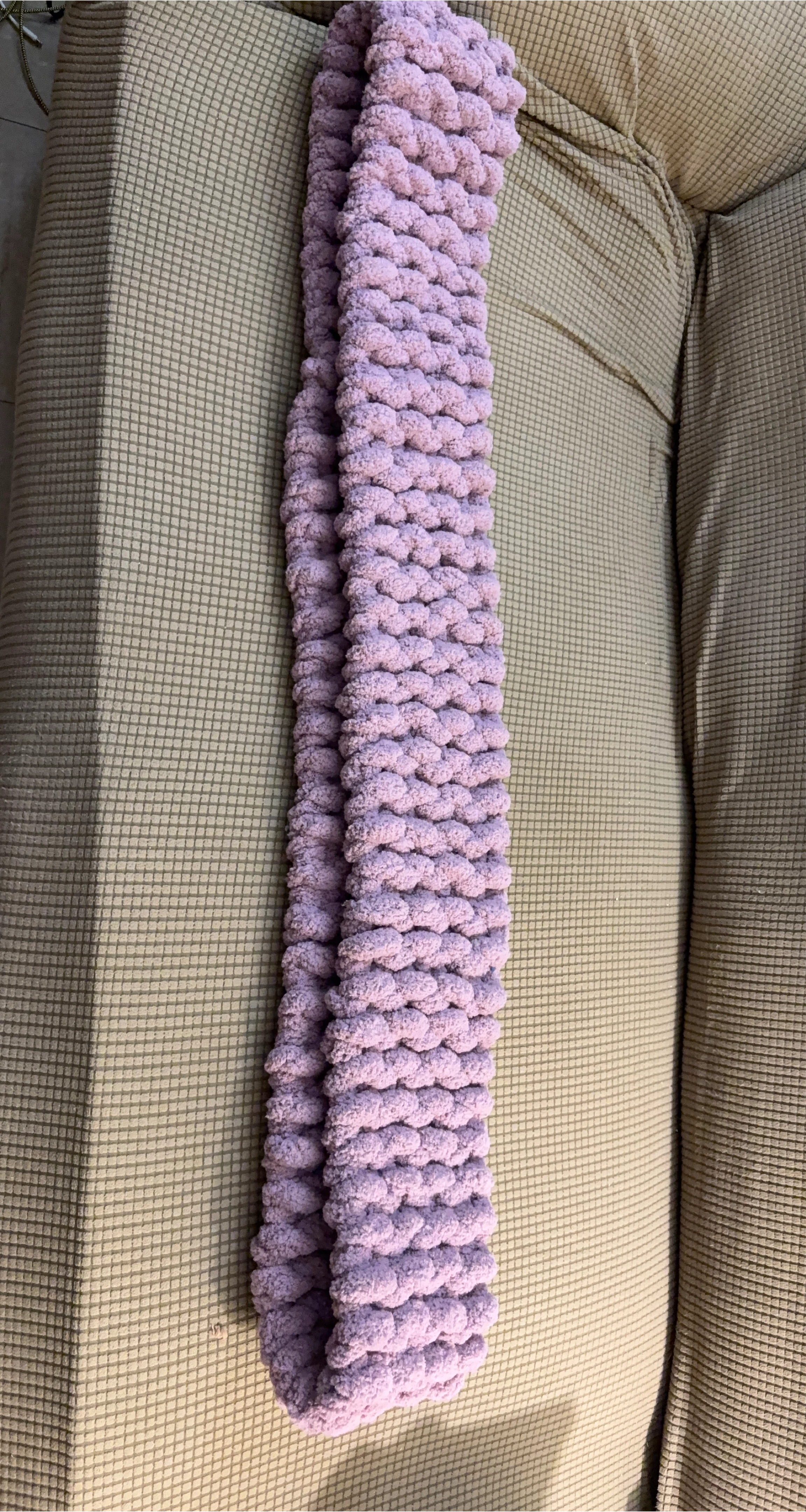 Chunky Knit Infinity Scarf - Lavender