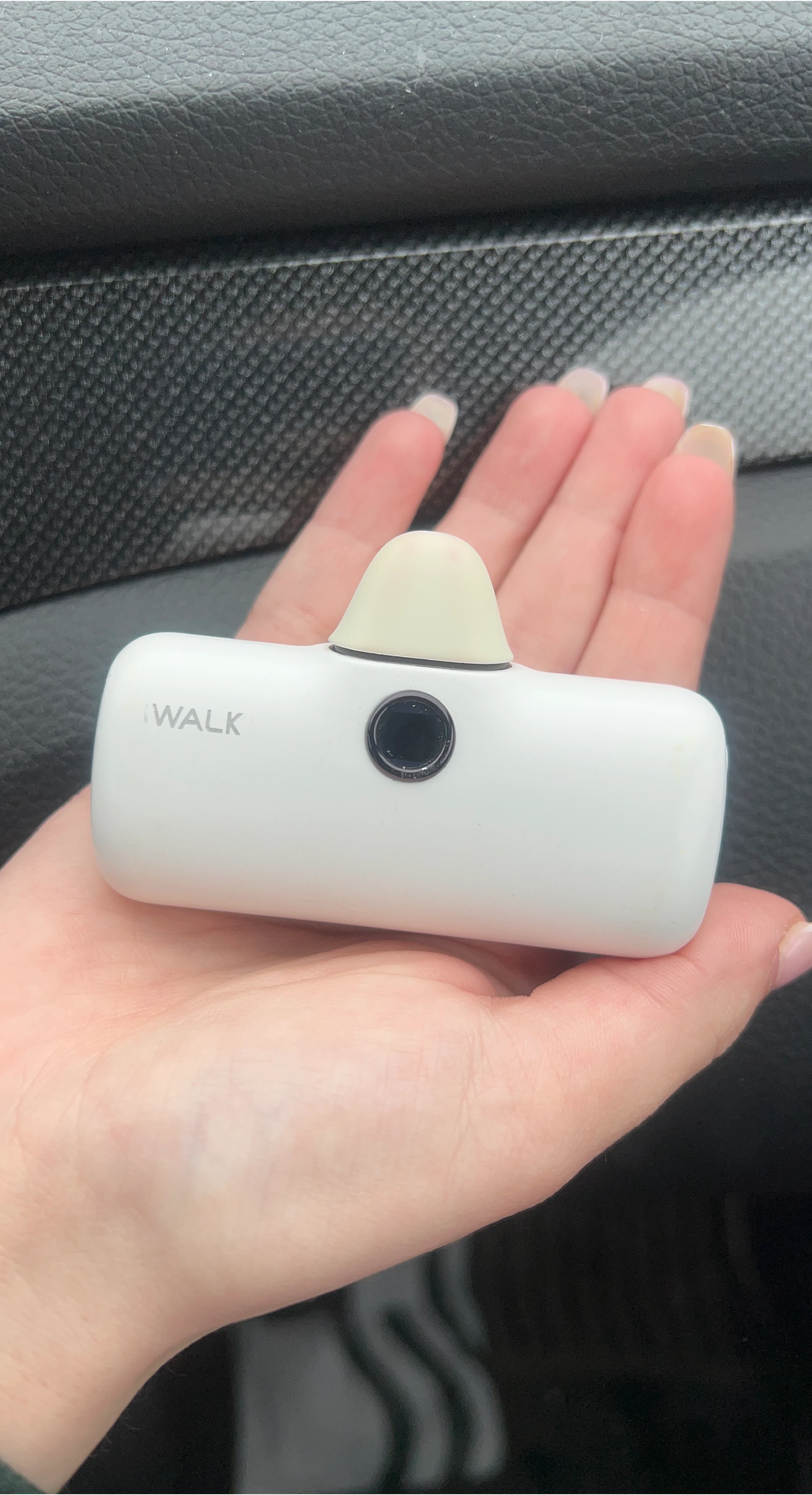 iWALK White Portable Charger