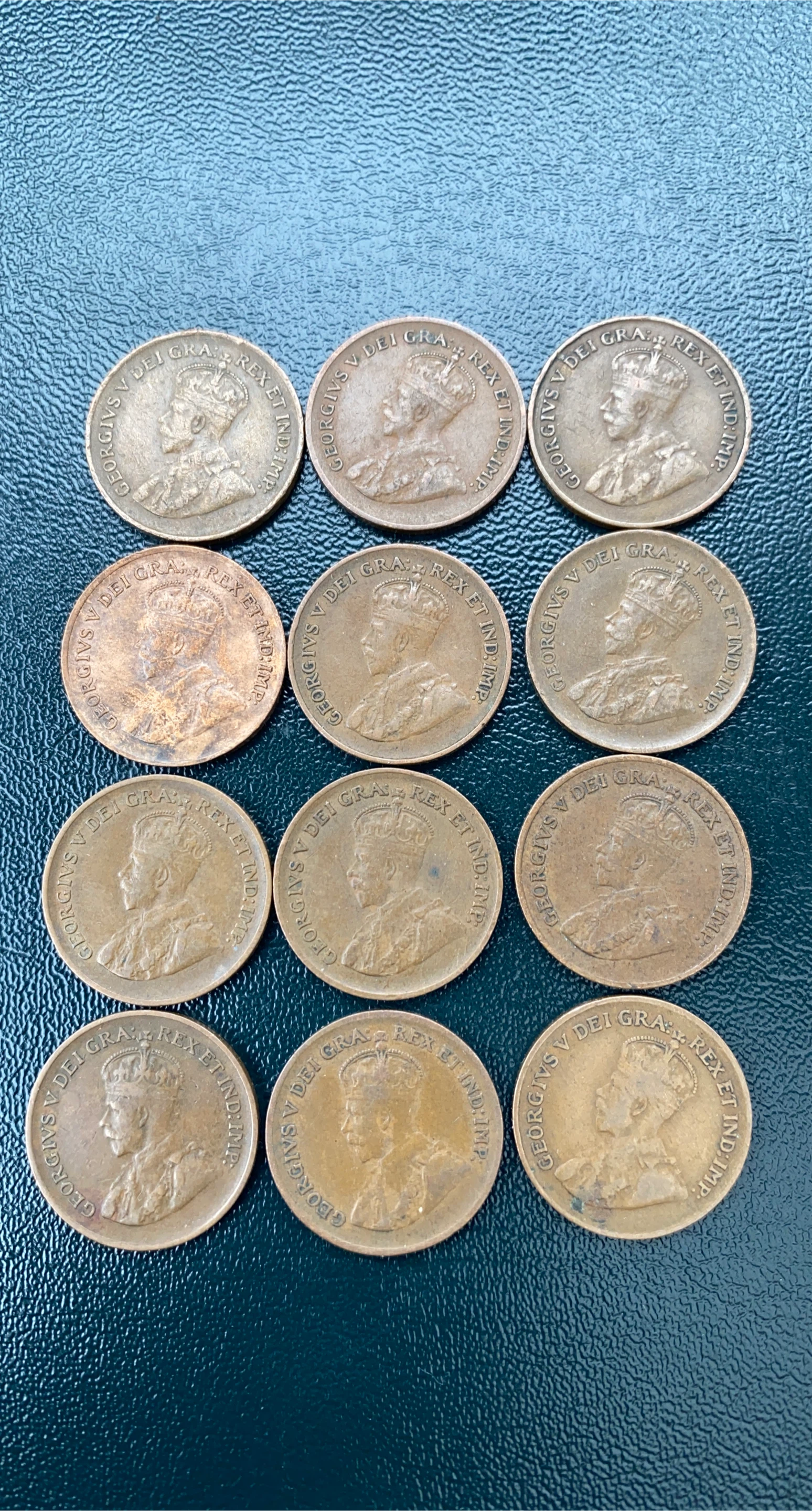 Collection of 12 Canadian One Cent Coins (Pennies)