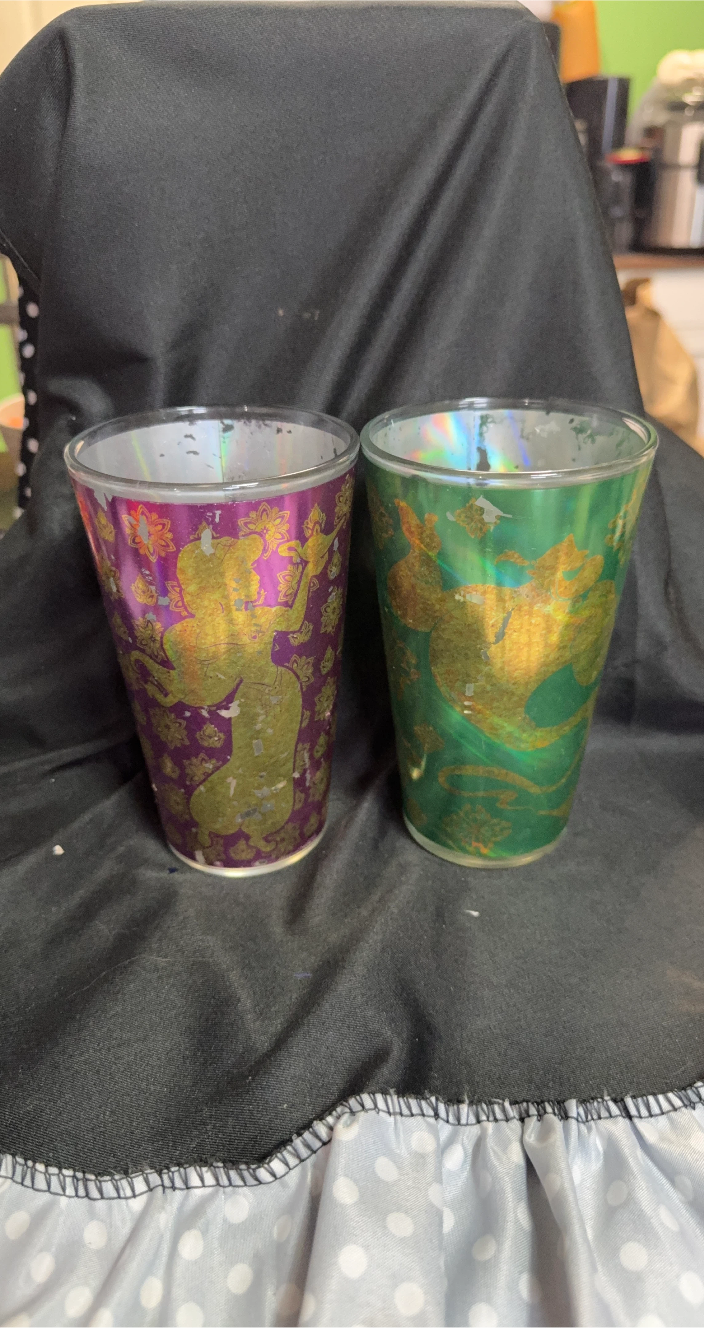 Set of 2 Disney Aladdin (Jasmine and Genie) search