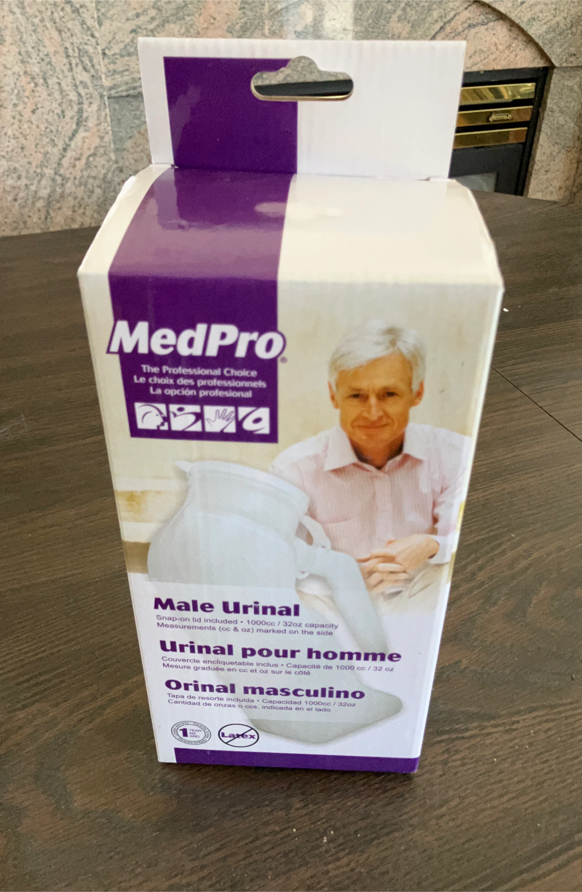 (Brand new)MedPro Male Urinal with Snap-on Lid