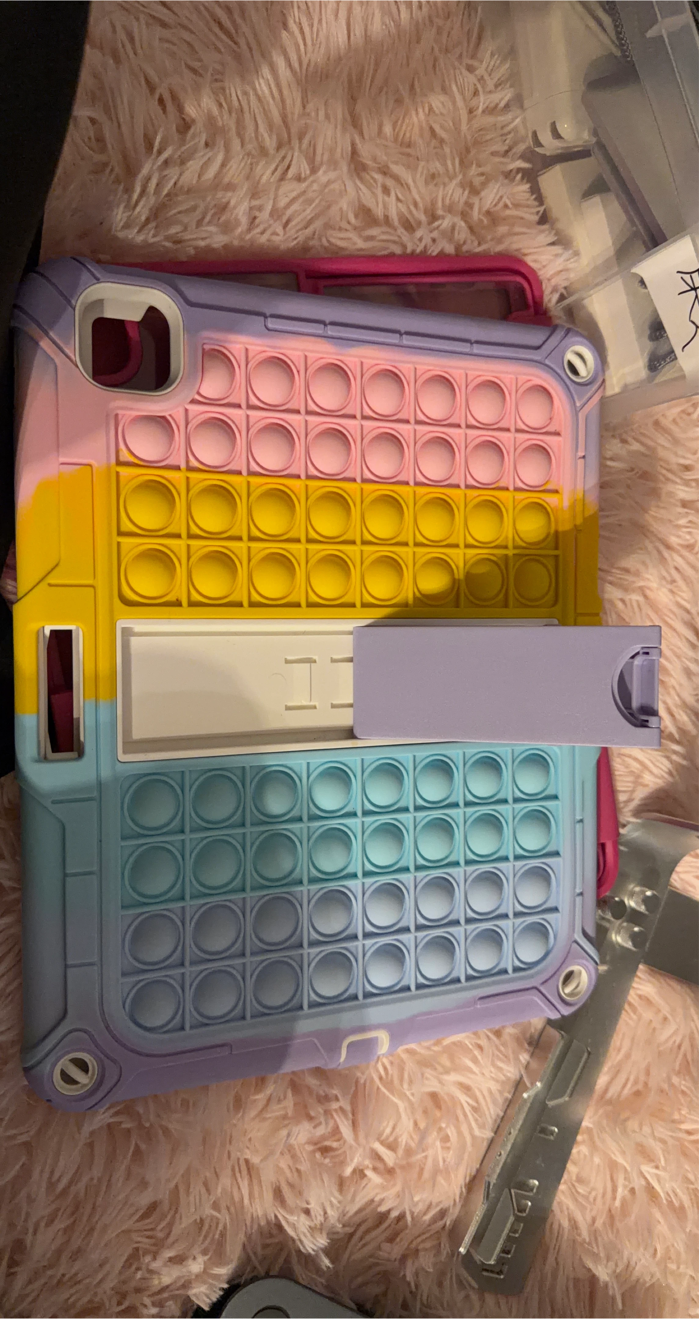 iPad Case with Pop-It Fidget Toy