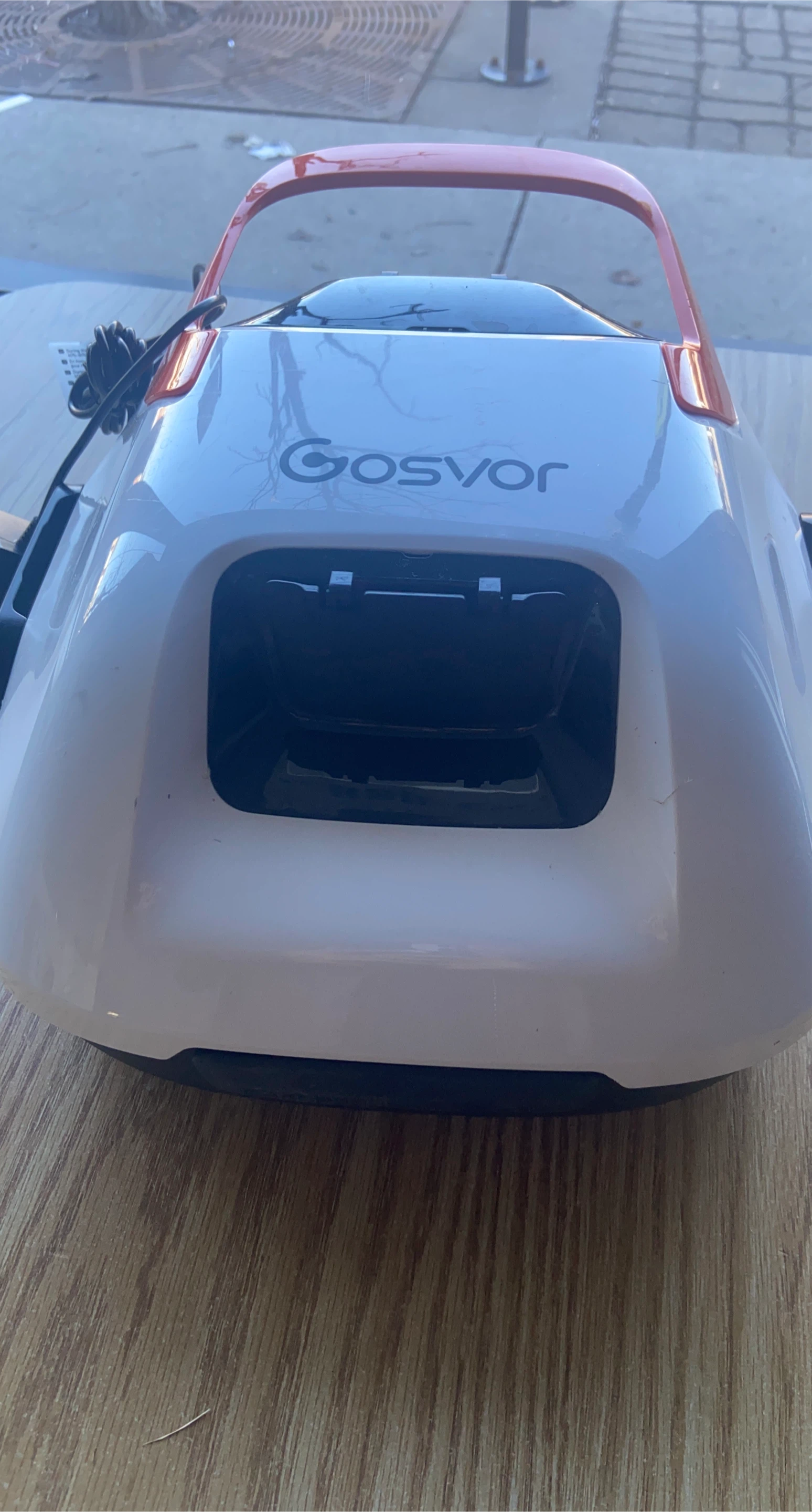 Gosvor robotic pool cleaner