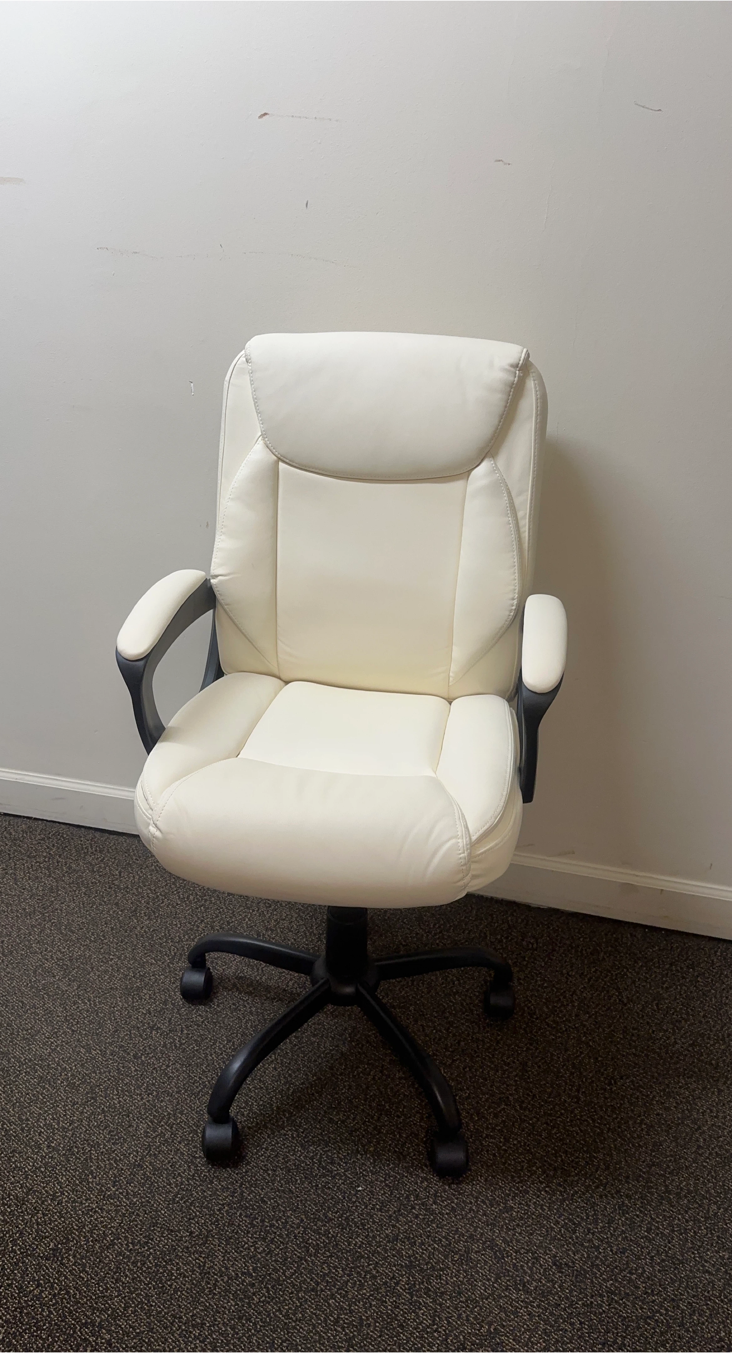 Very neat White Faux Leather Office Chair