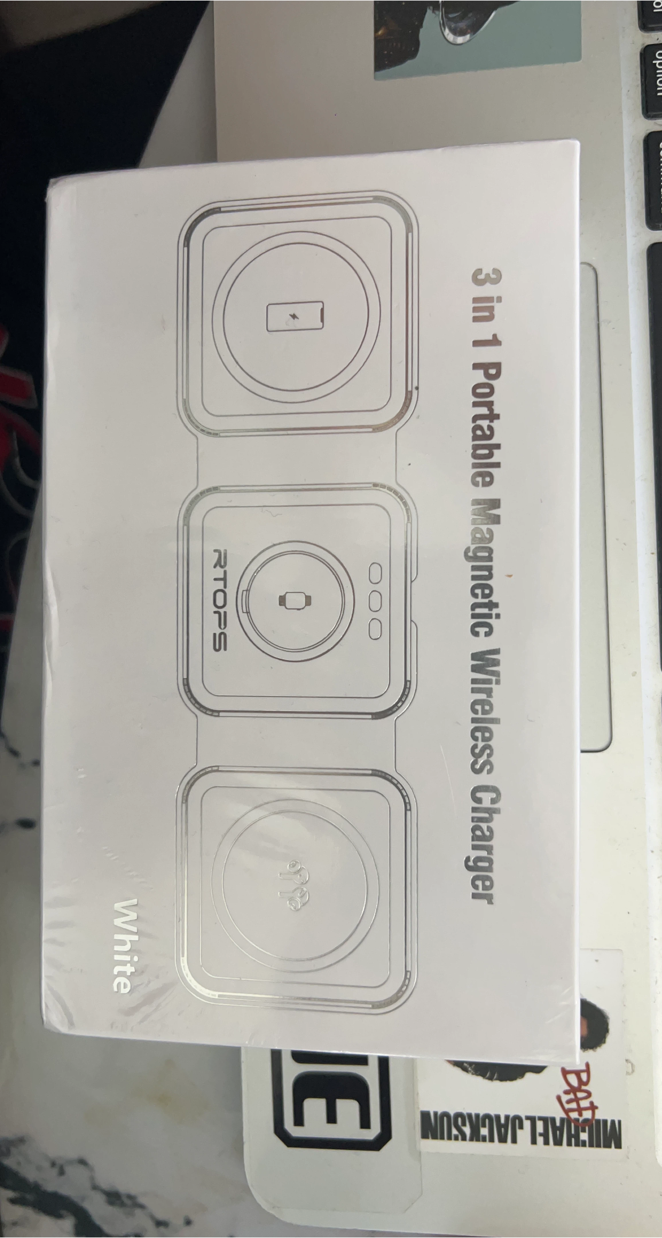 RTOPS 3-in-1 Portable Magnetic Wireless Charger - White