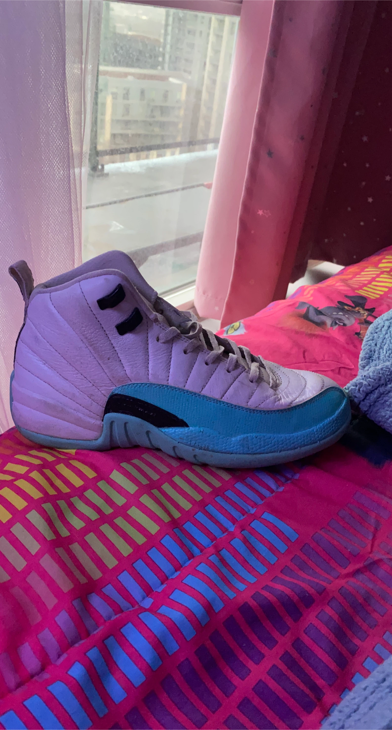 Air Jordan 12 "Fuchsia"