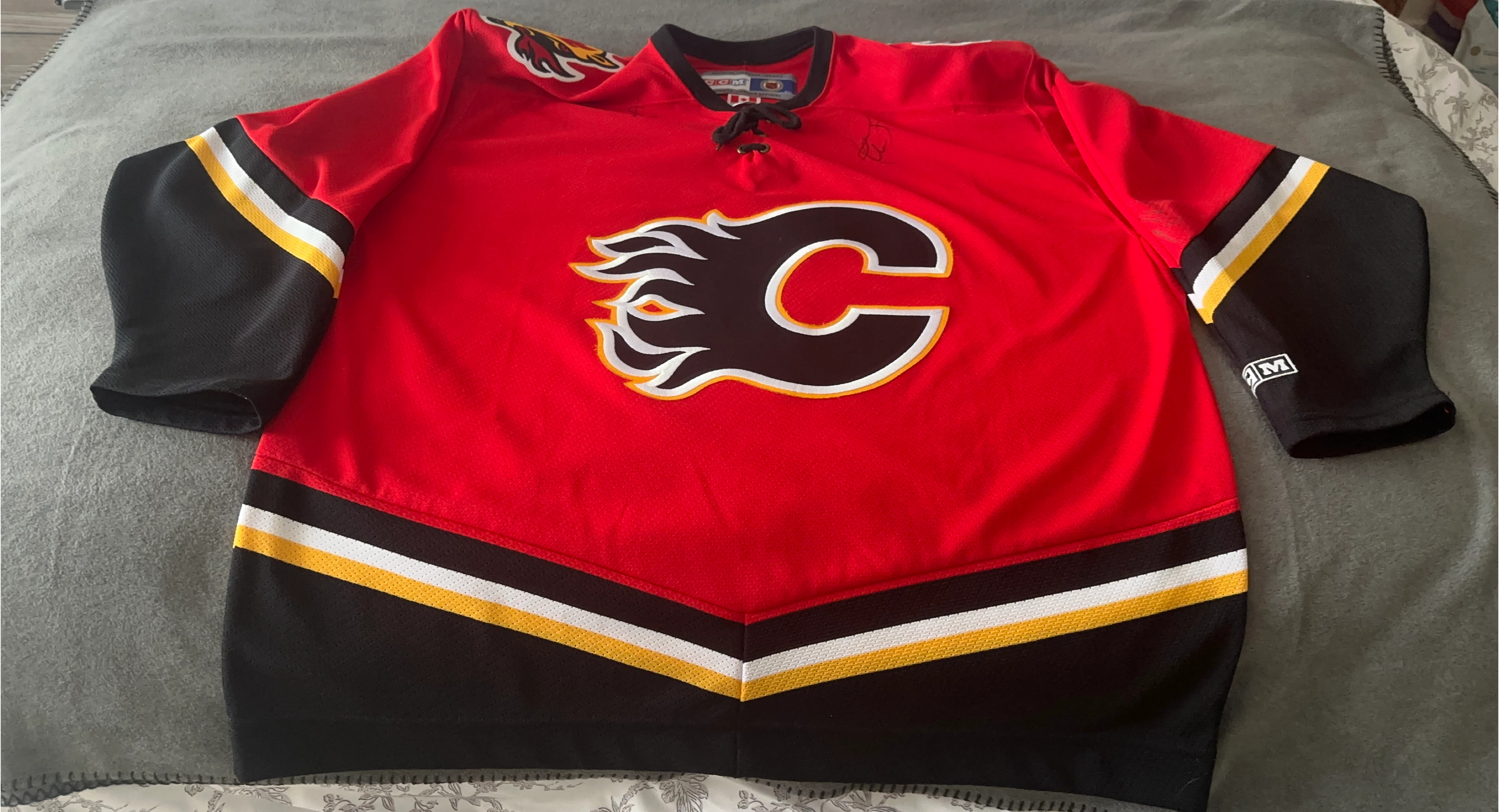 CCM Calgary Flames Hockey Jersey XL