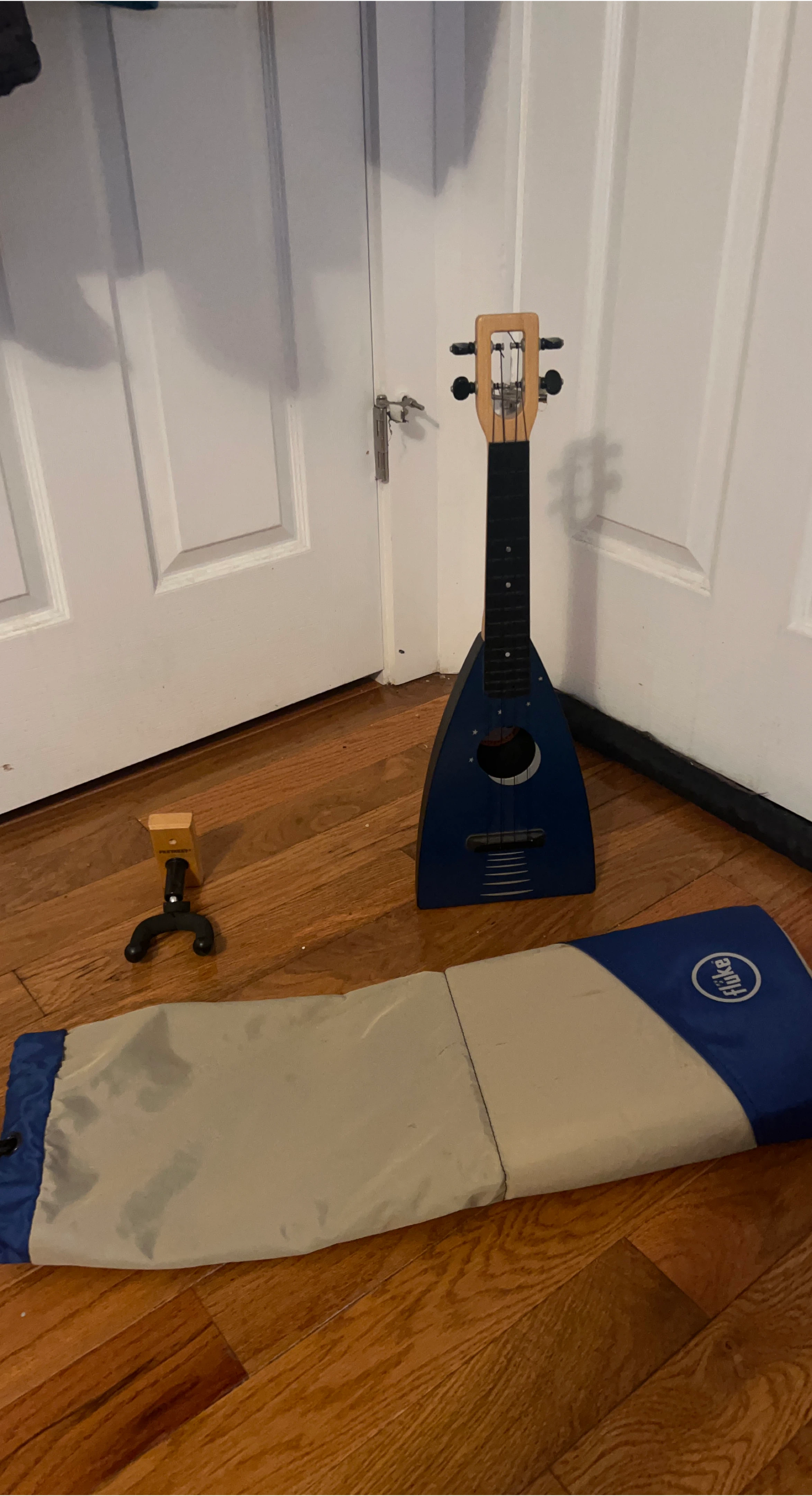 It's a Fluke M10 Ukulele
