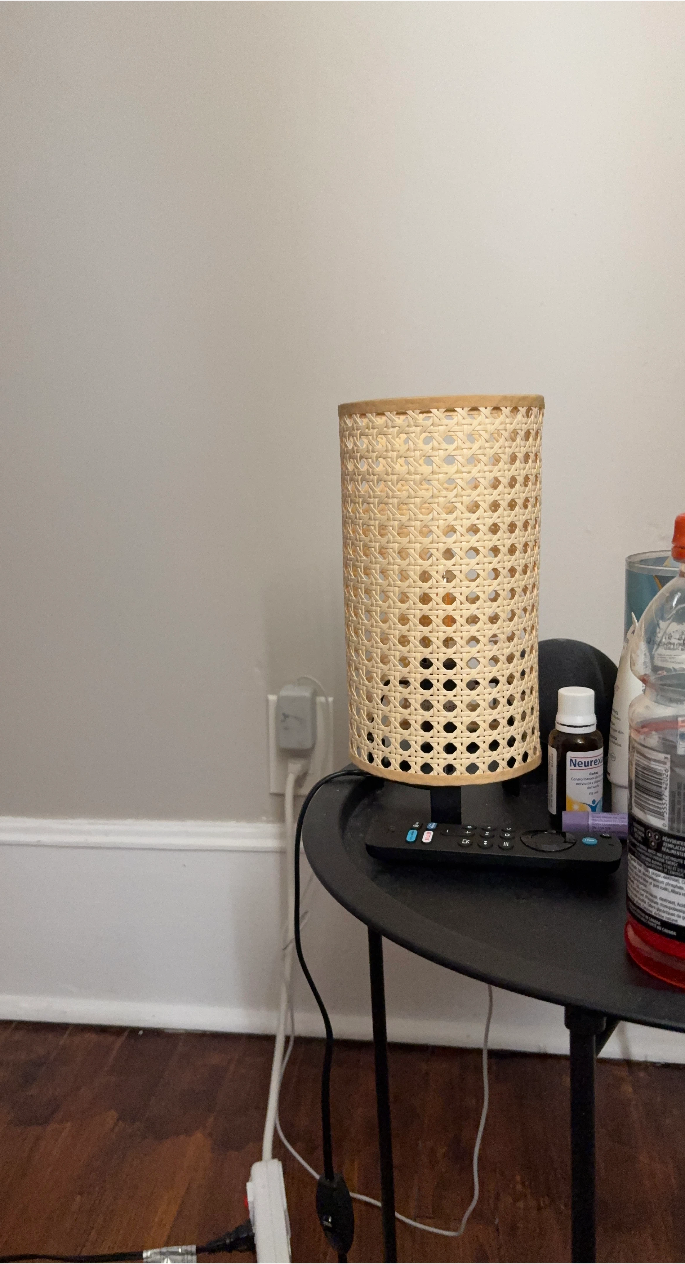 Cane style table lamp