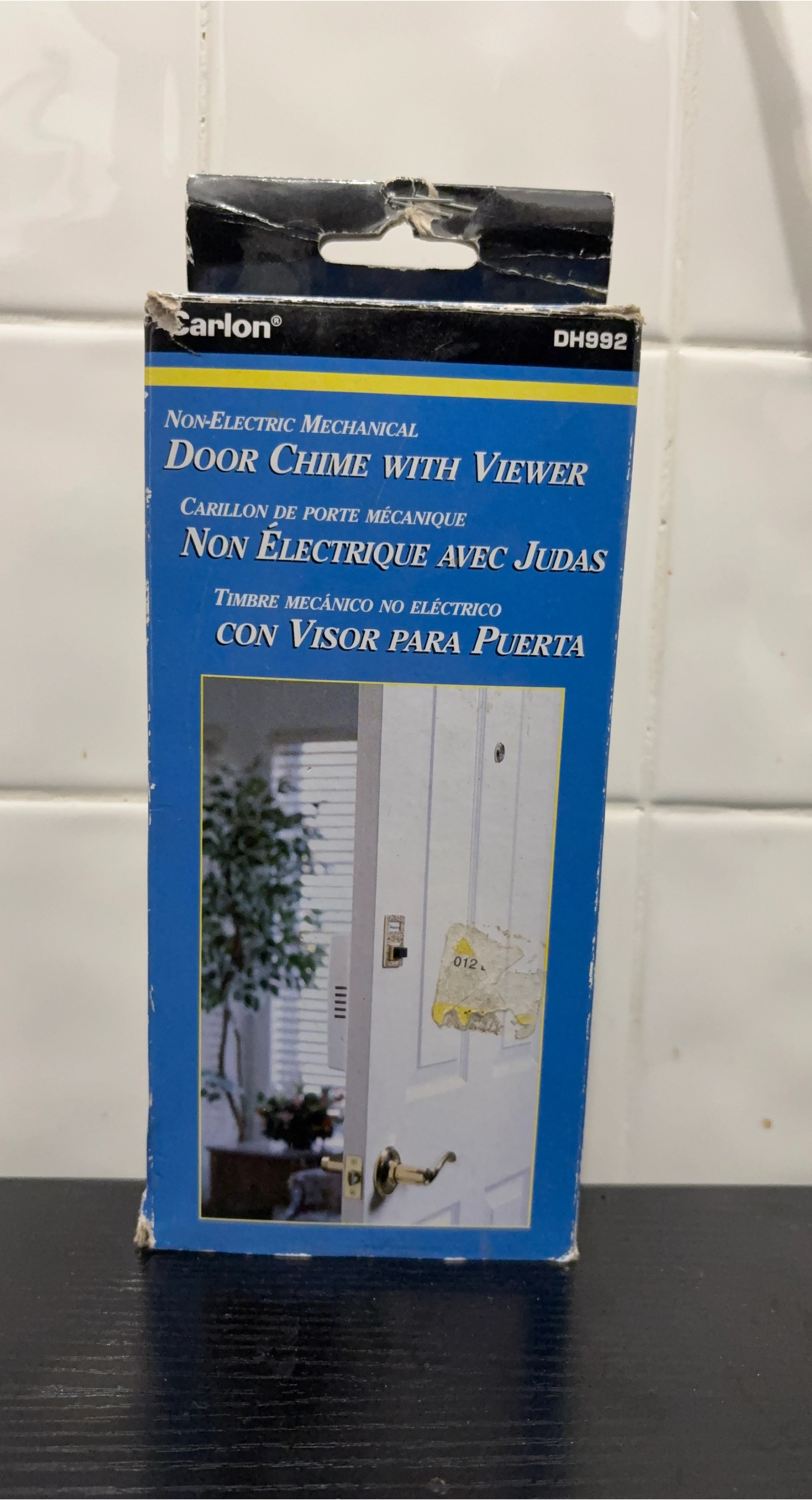 Carlon Non-Electric Mechanical Door Chime with Viewer DH992