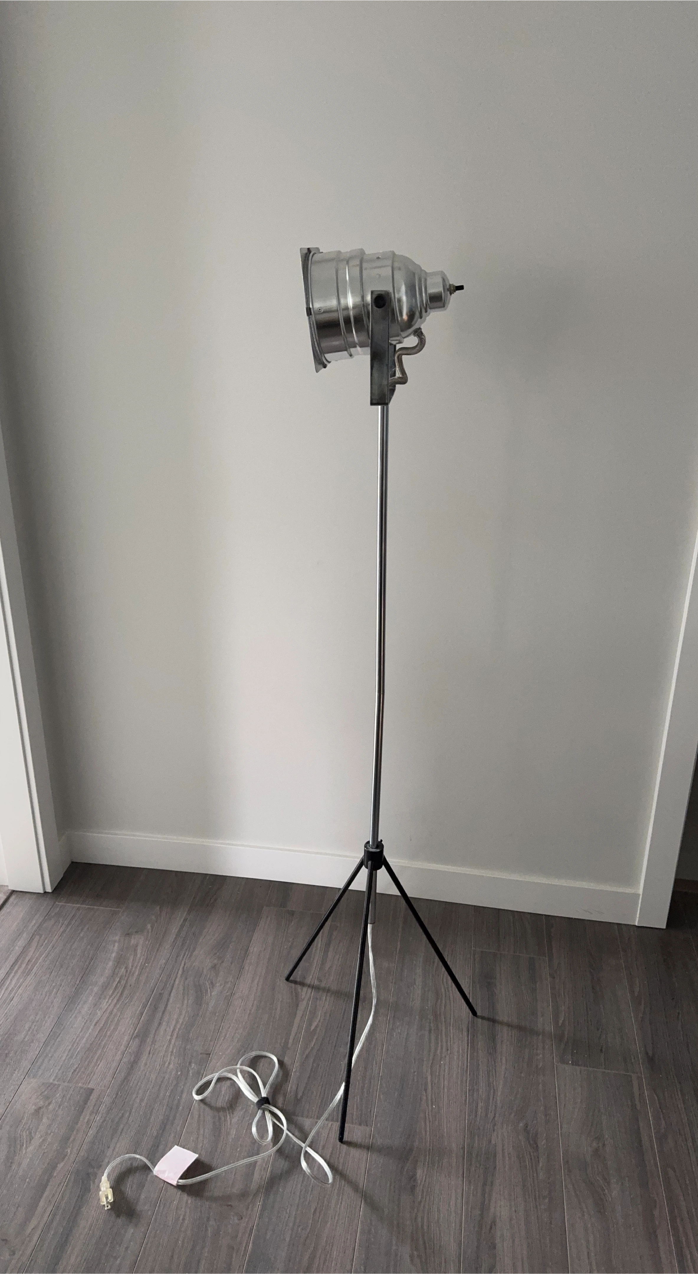 Adjustable Studio Lighting Floor Lamp - photo 2