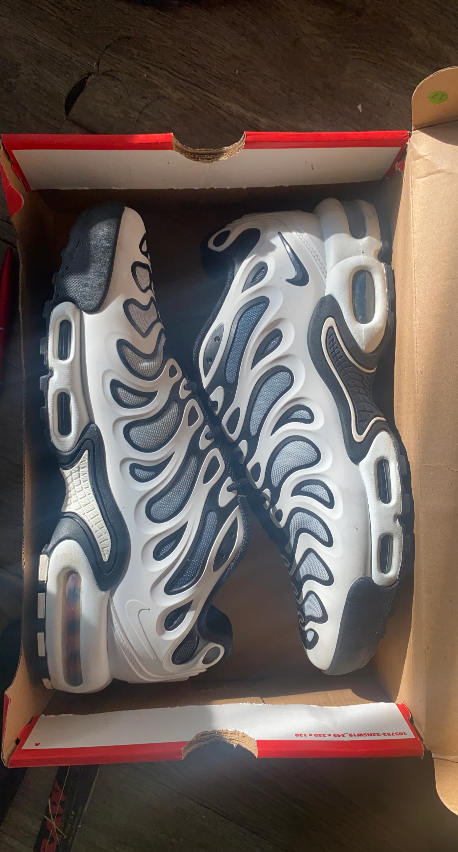 Nike Air Max Plus TN SE Men's Running Shoes White/Black