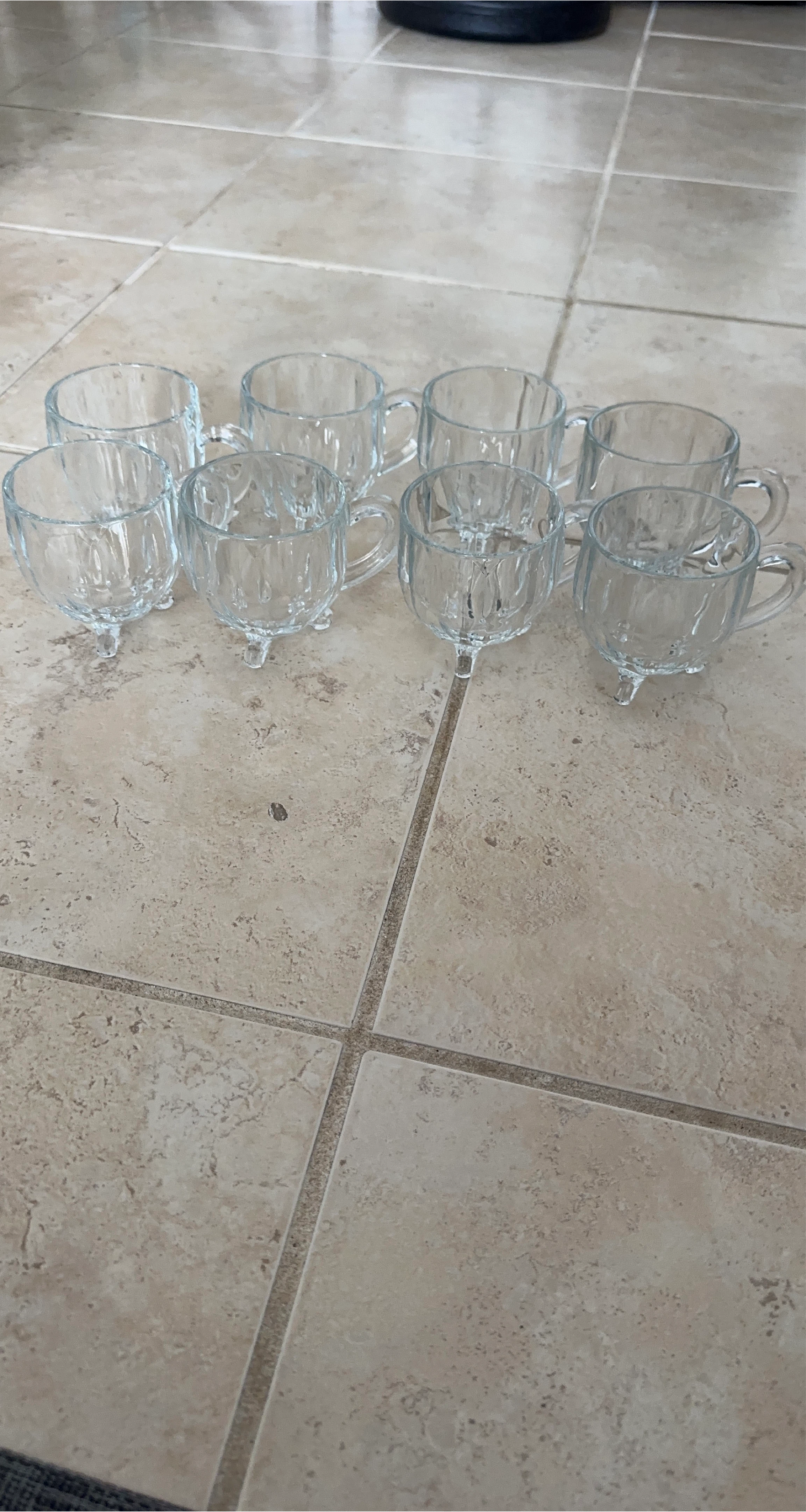Set of 8 clear glass footed teacups