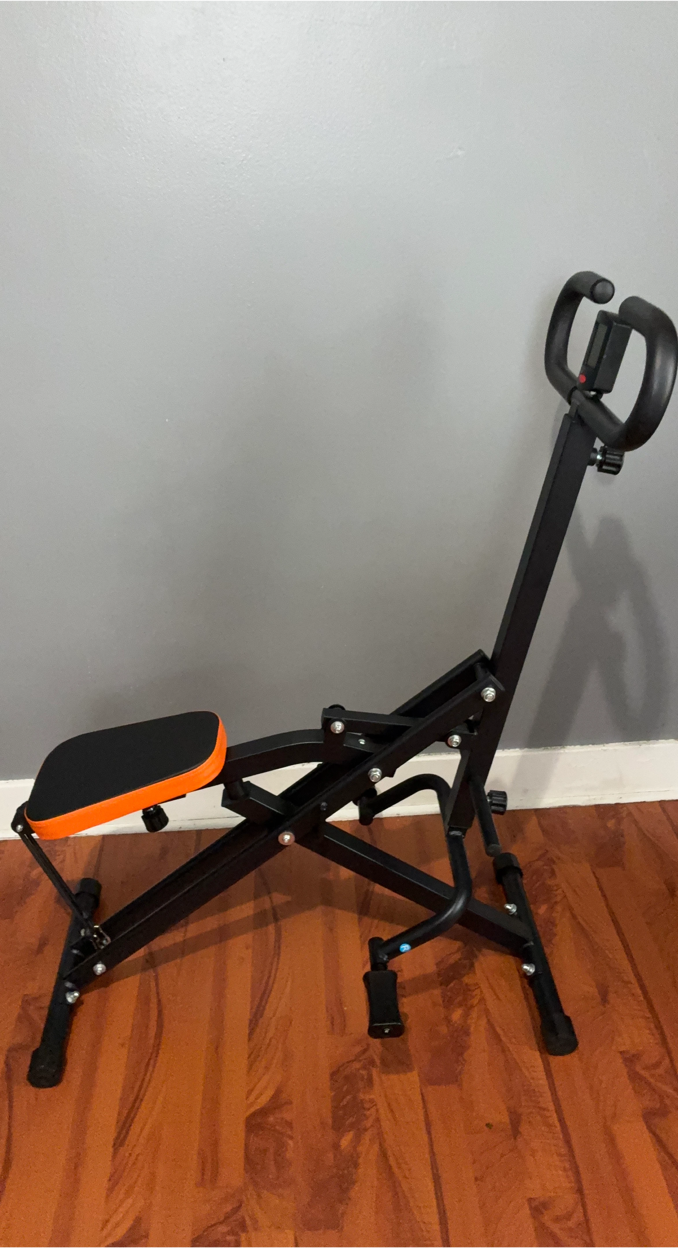 Abdominal Exercise Machine