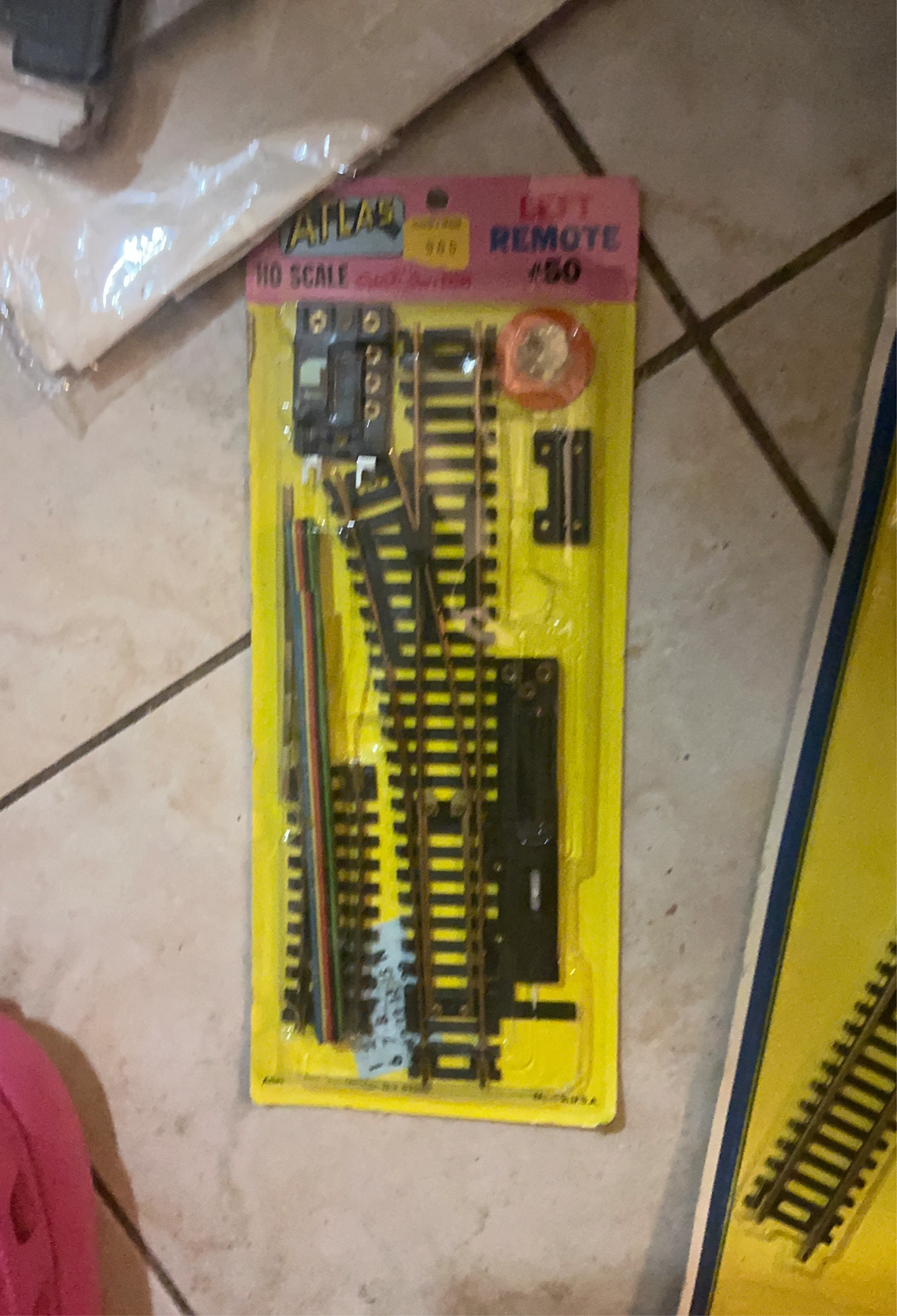 Atlas HO Scale Left Remote #50