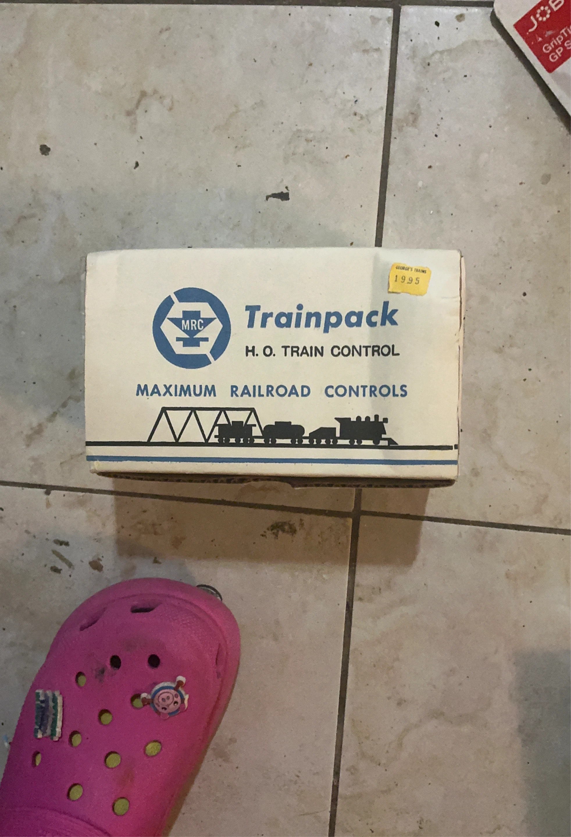 MRC Trainpack H.O. Train Control