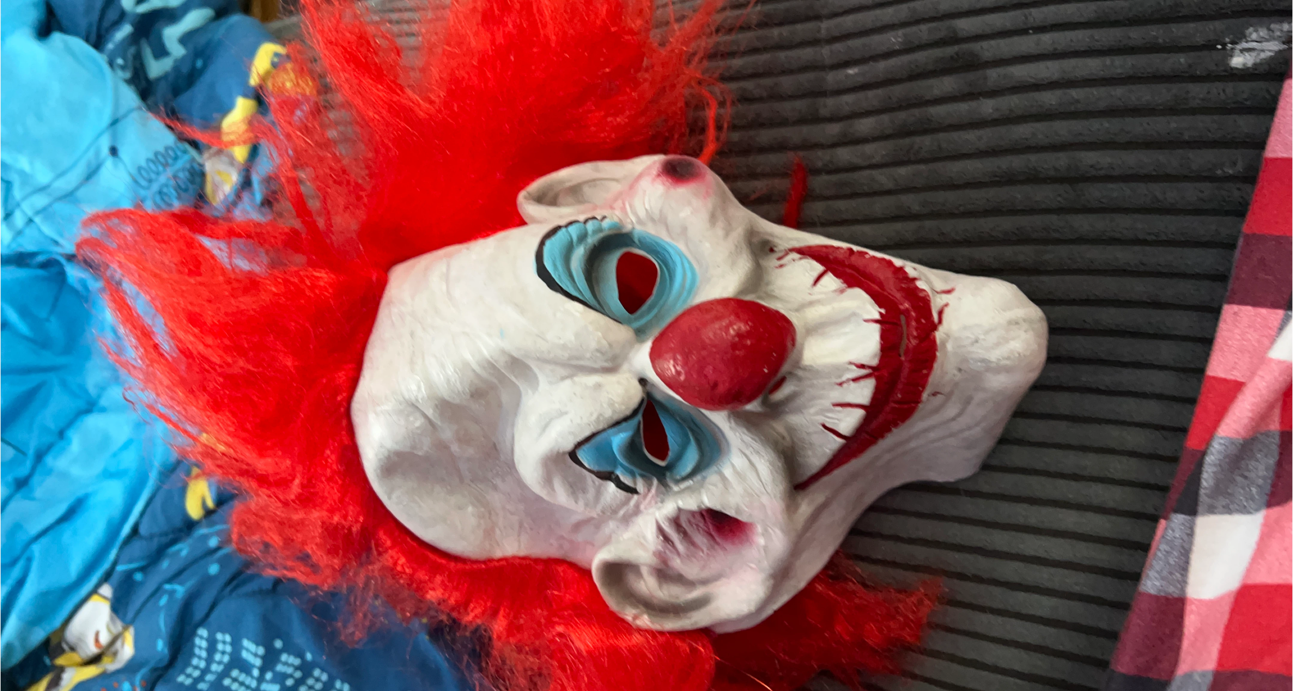 Clown mask