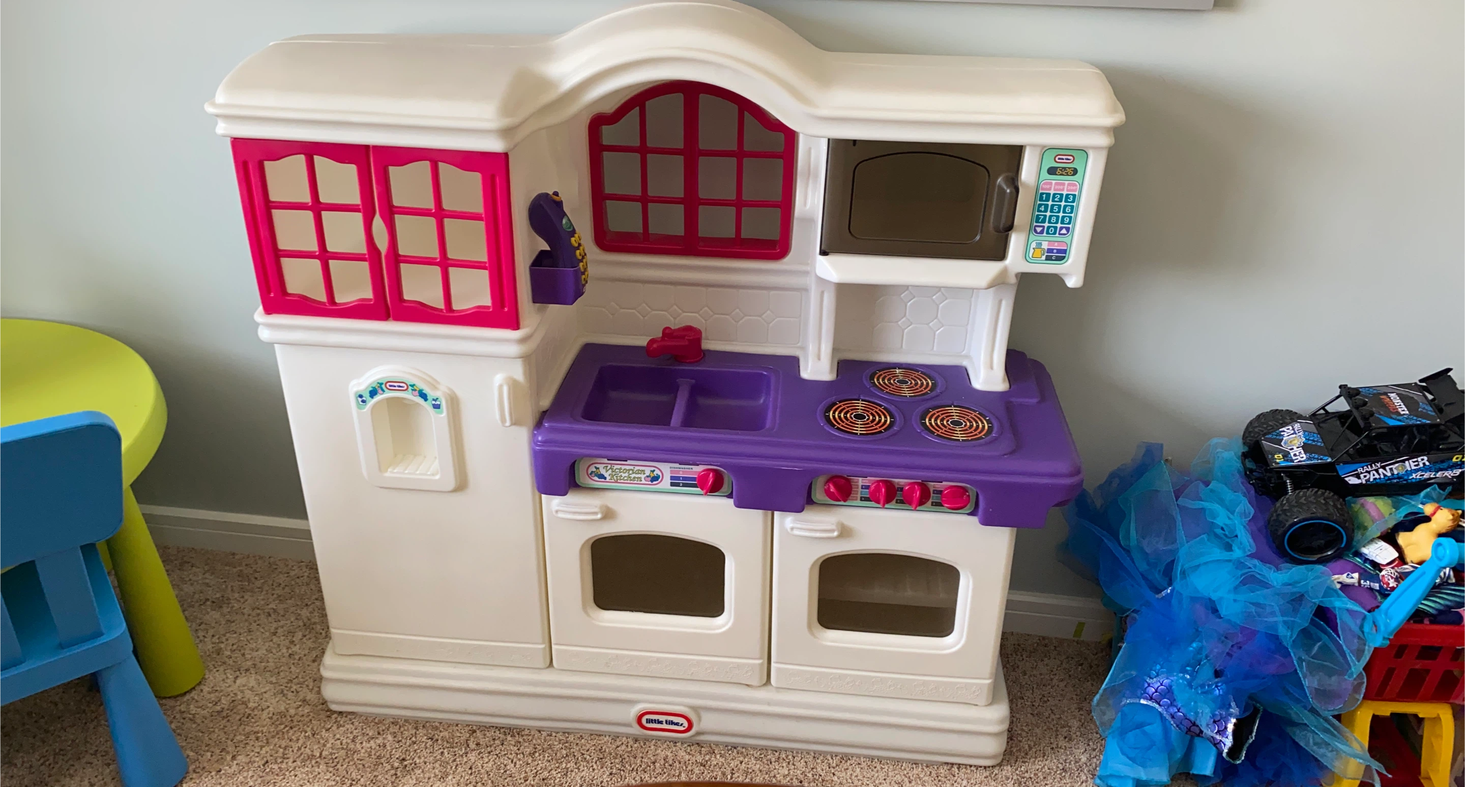 Little Tikes Victorian Kitchen Toy