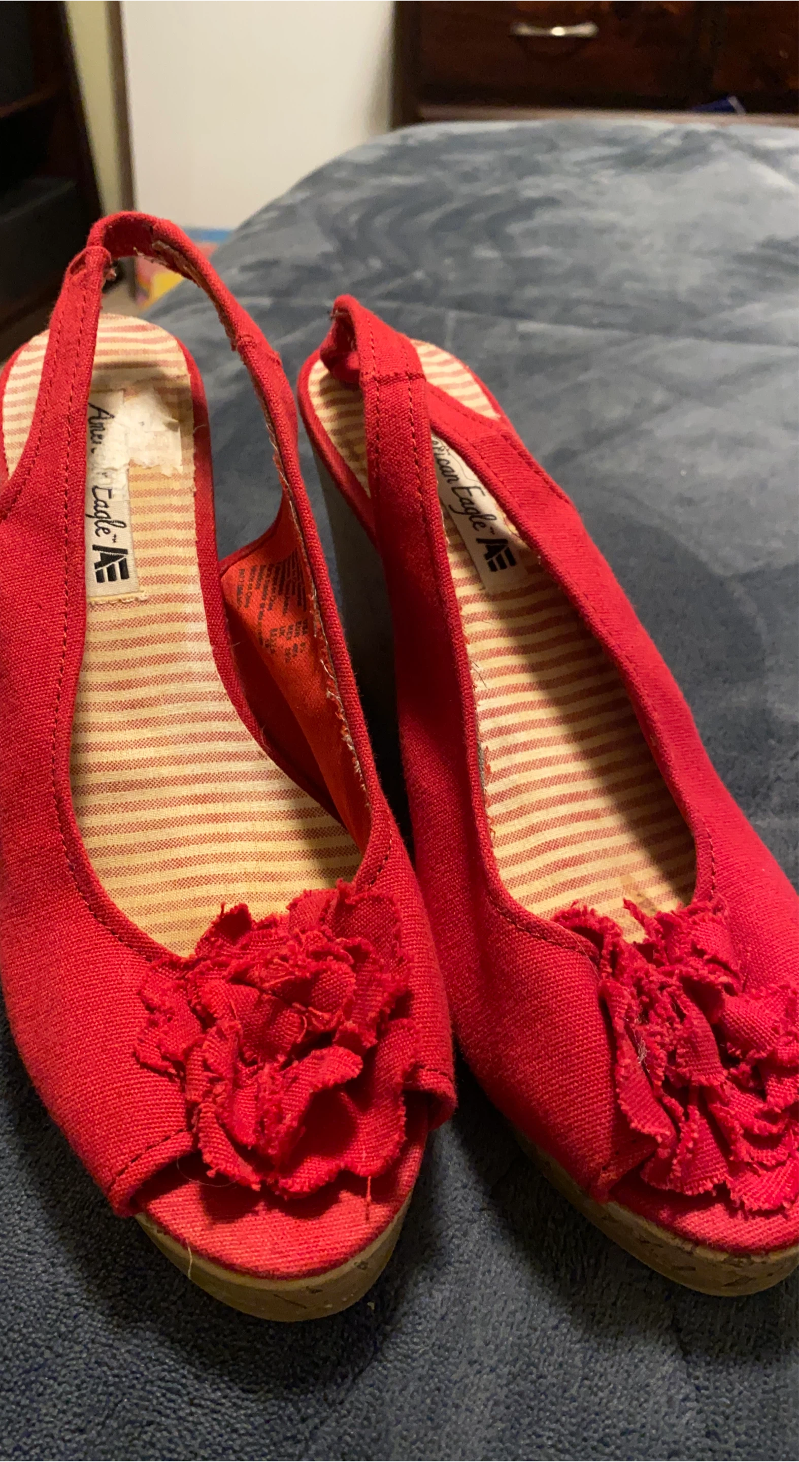 American Eagle Red Wedge Sandals with Flower Detail