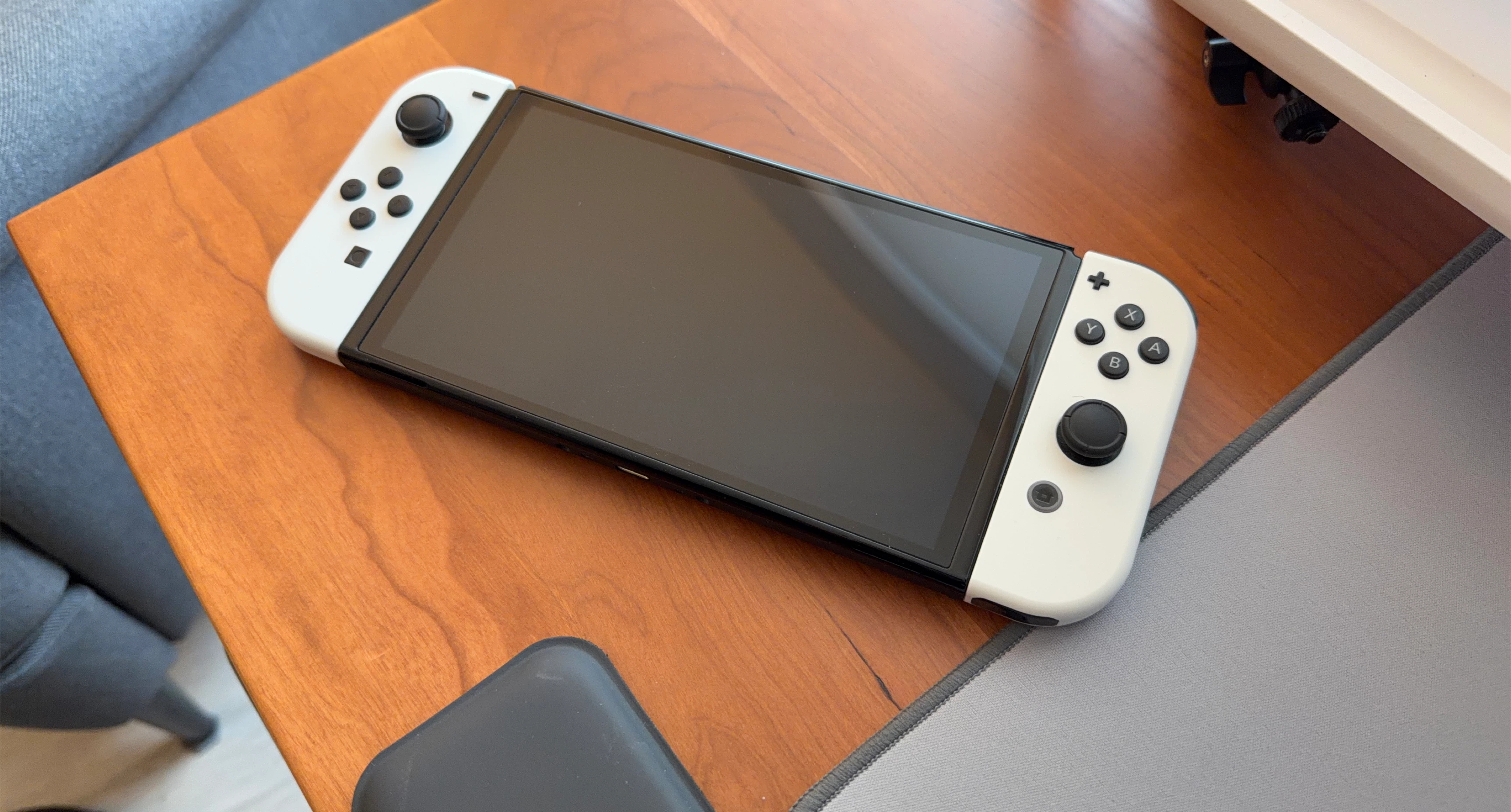 Nintendo Switch OLED White