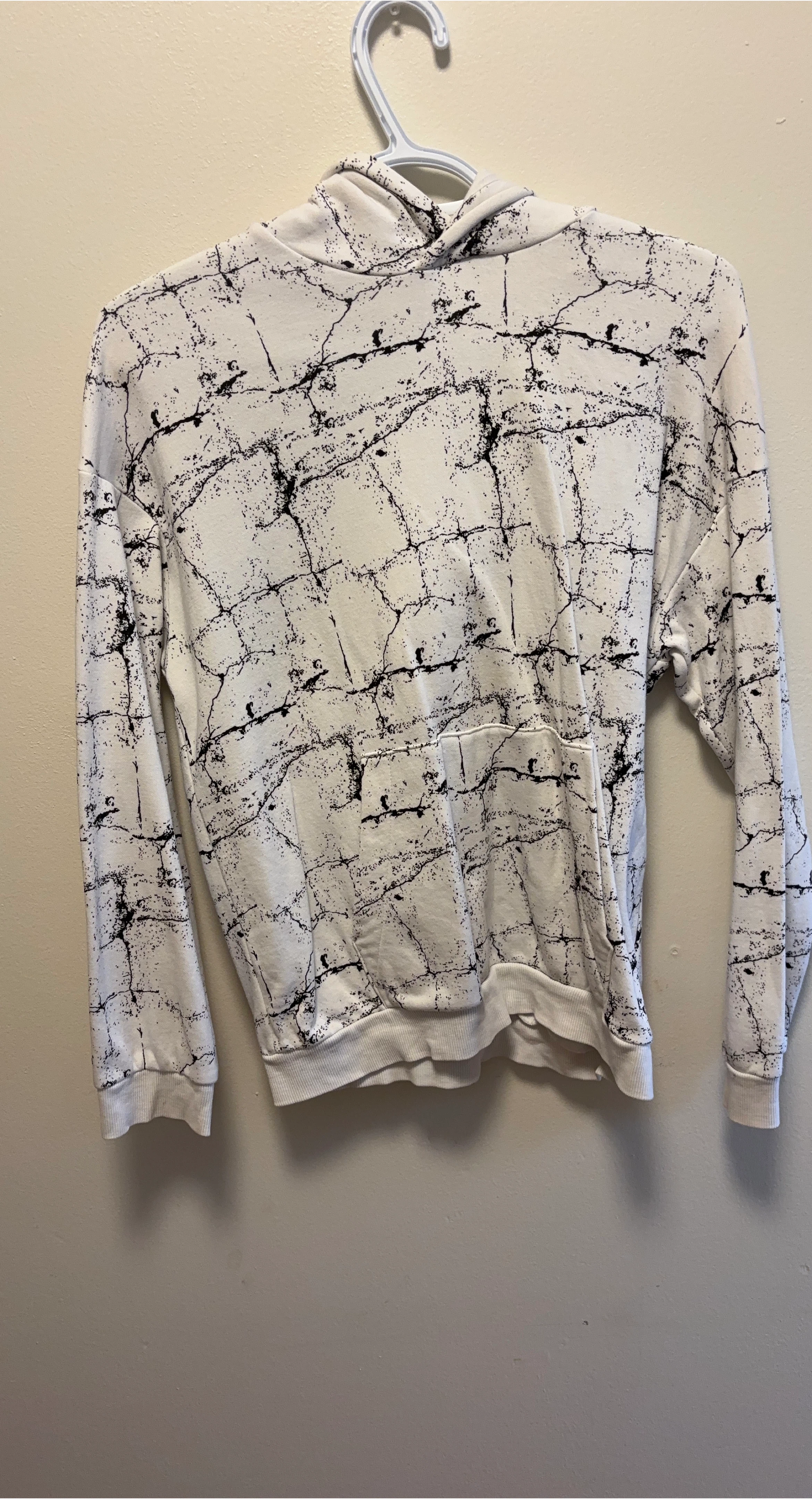 H&M White Graphic Hoodie - Kids Size 10-12A