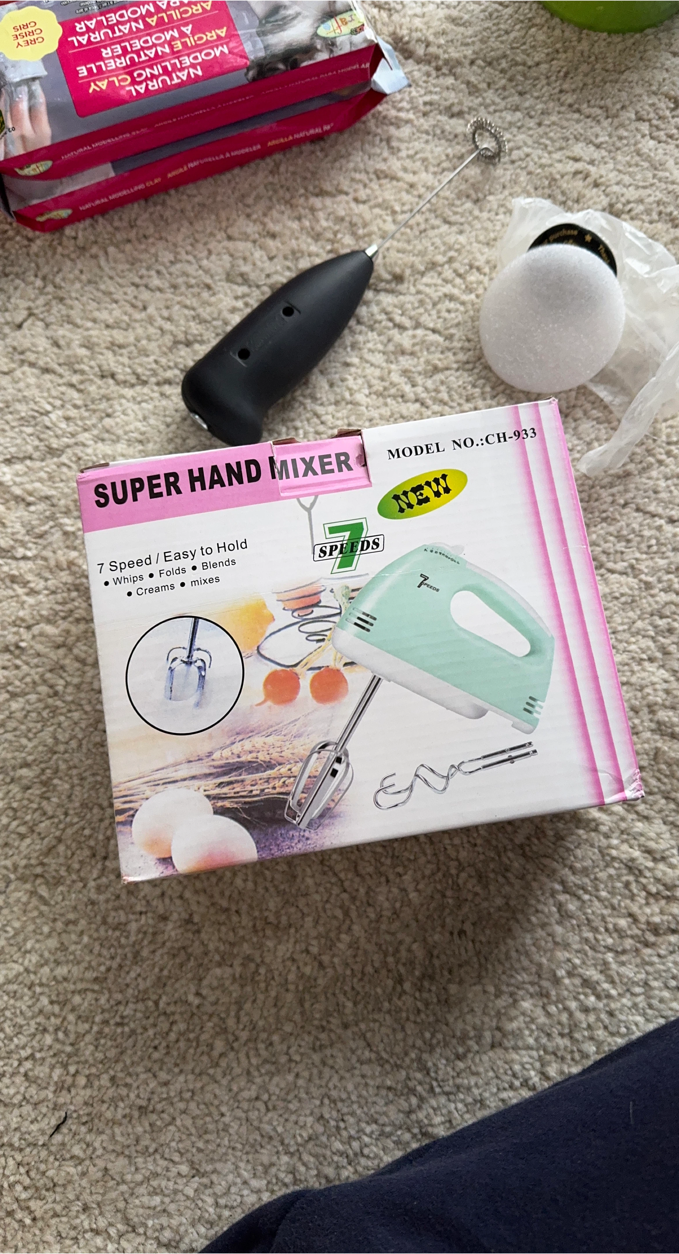 Super Hand Mixer 7 Speed - Includes Dough Hooks & Whiskers - photo 5