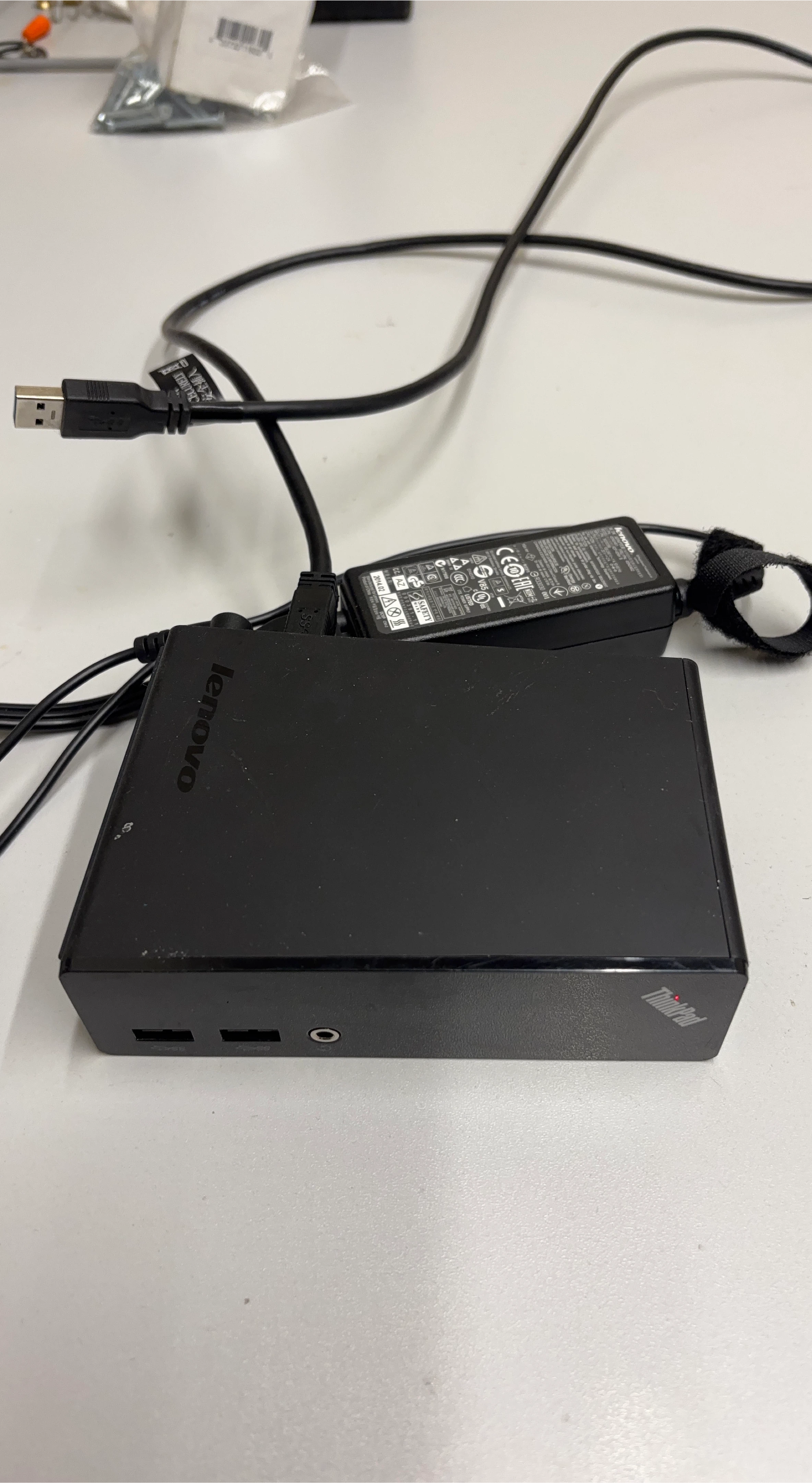Lenovo ThinkPad USB 3.0 Docking Station with Power Adapter