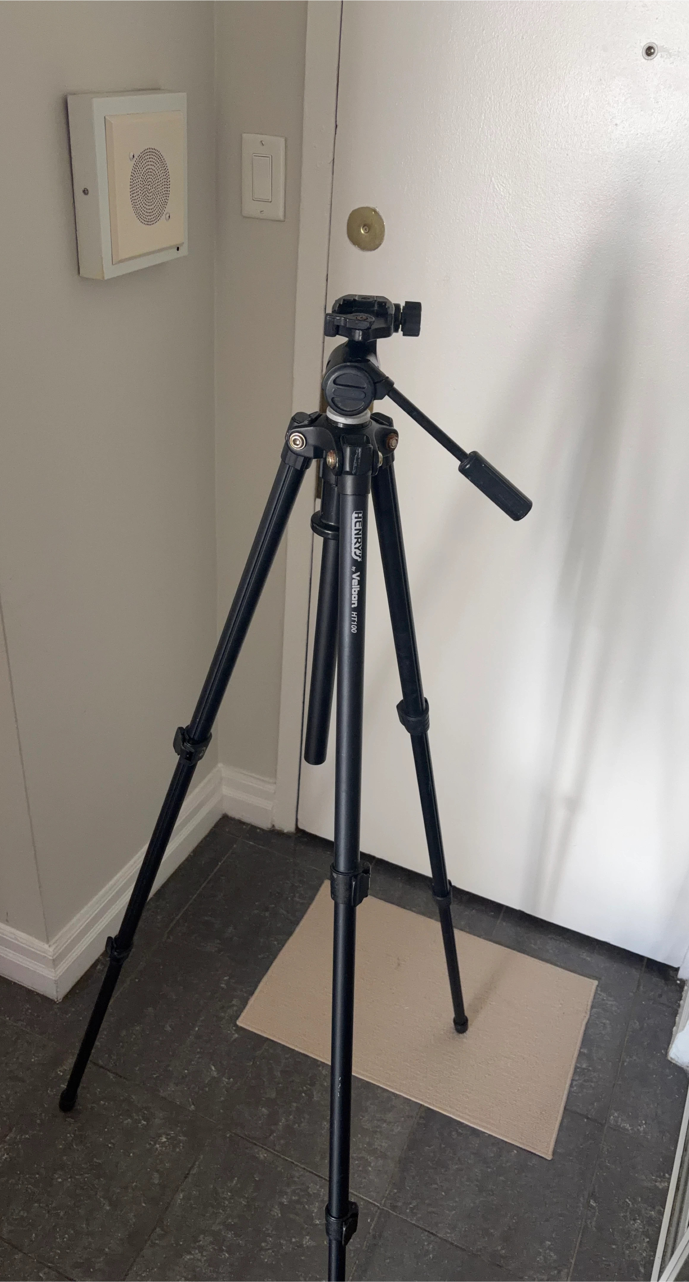 Henry Vibrograph Tripod HT-100