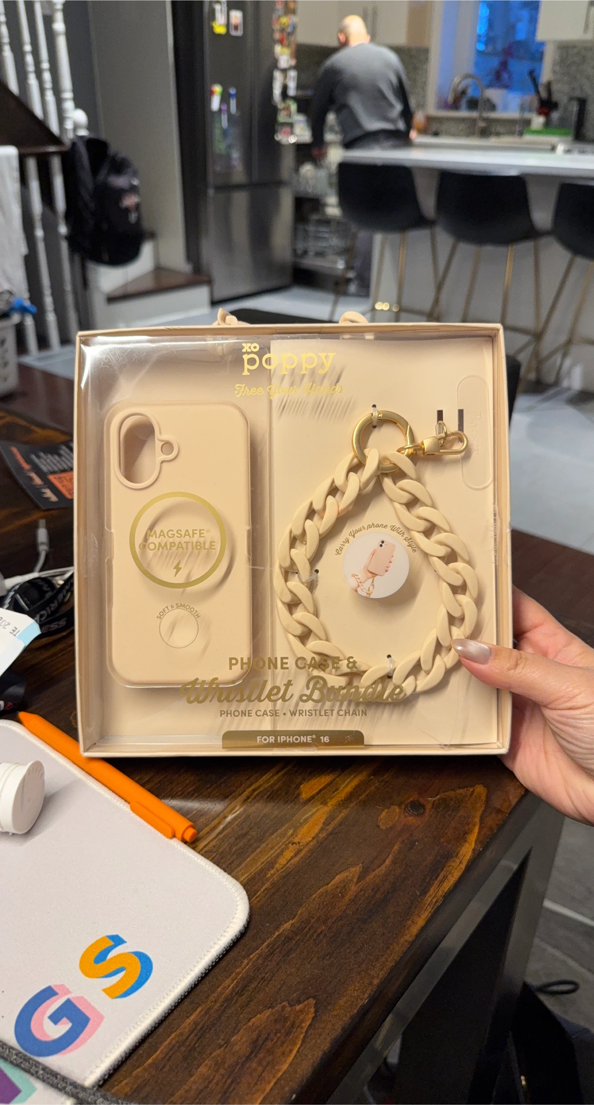 XO Poppy Phone Case & Wristlet Bundle for iPhone 14 - Beige